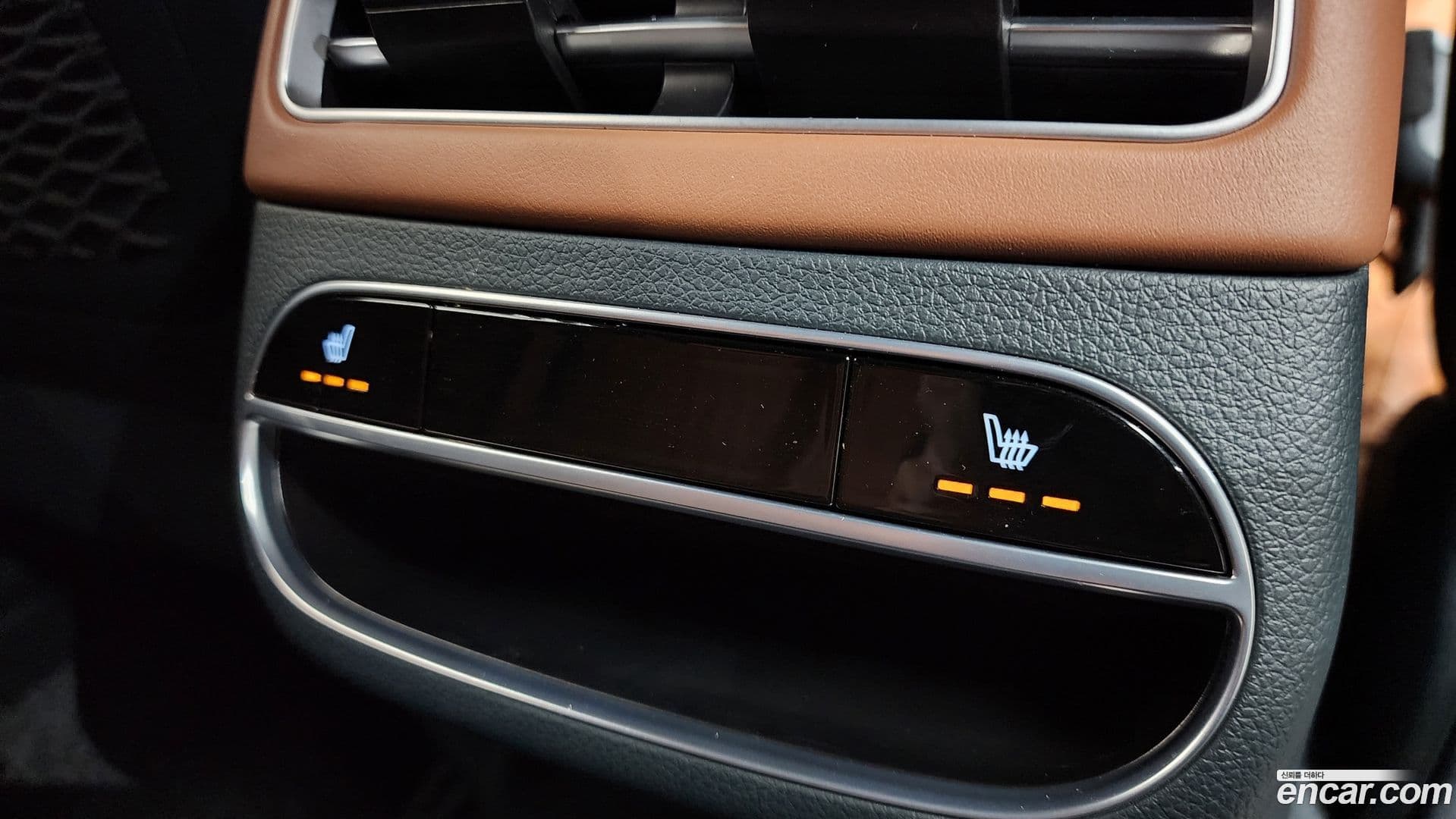 Main__Slider__Photo:GV70 Genesis 2021.3-18