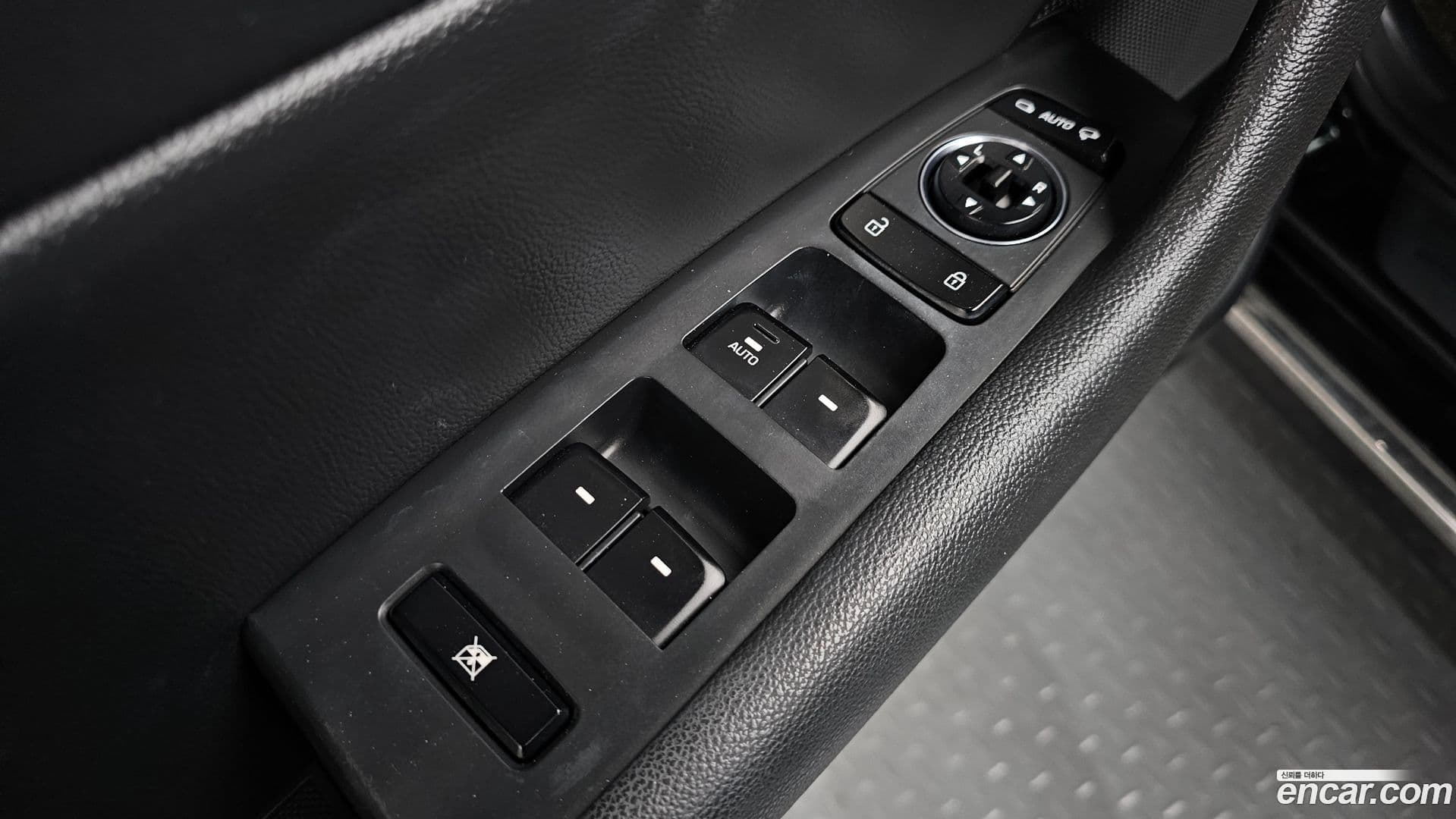 Main__Slider__Photo:Sonata Hyundai 2015.5-15