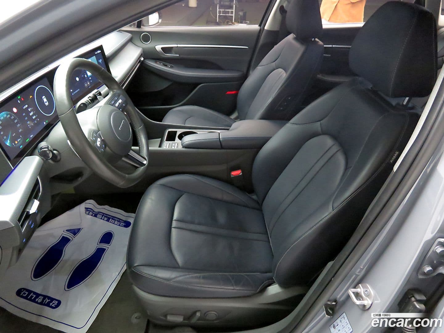 Main__Slider__Photo:Sonata Hyundai 2023.9-4