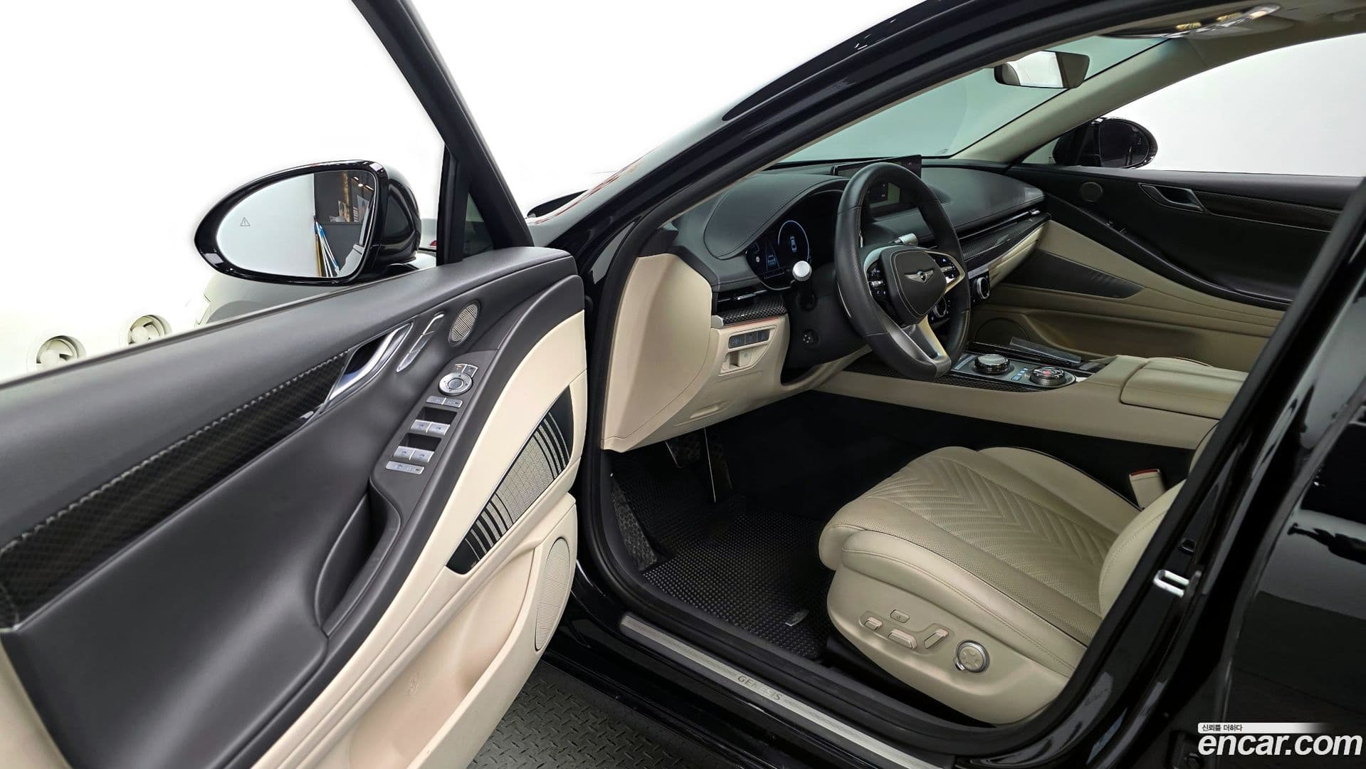 Main__Slider__Photo:G80 Genesis 2023.1-9