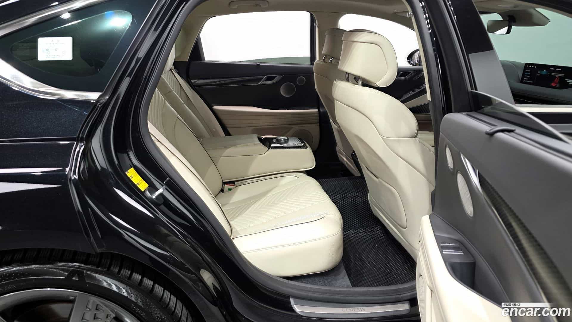 G80 Genesis 2023.1-OPTION-016