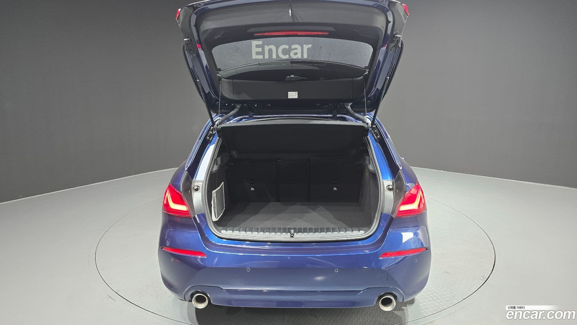 Main__Slider__Photo:1-Series BMW 2020.8-19