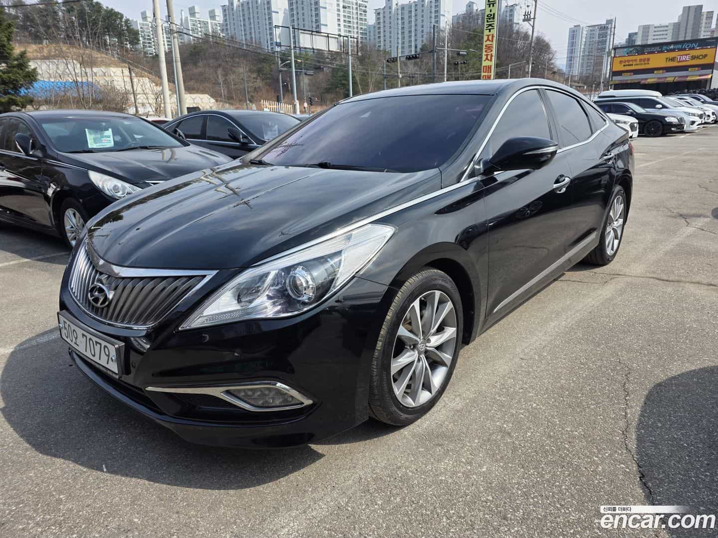 Grandeur Hyundai 2015.3-OUTER-001