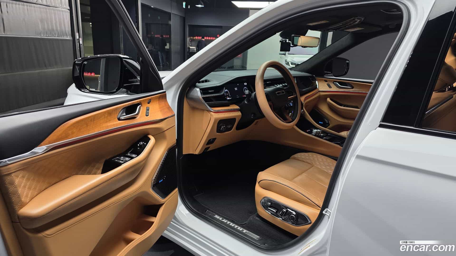 Cherokee Jeep 2022.11-INNER-010