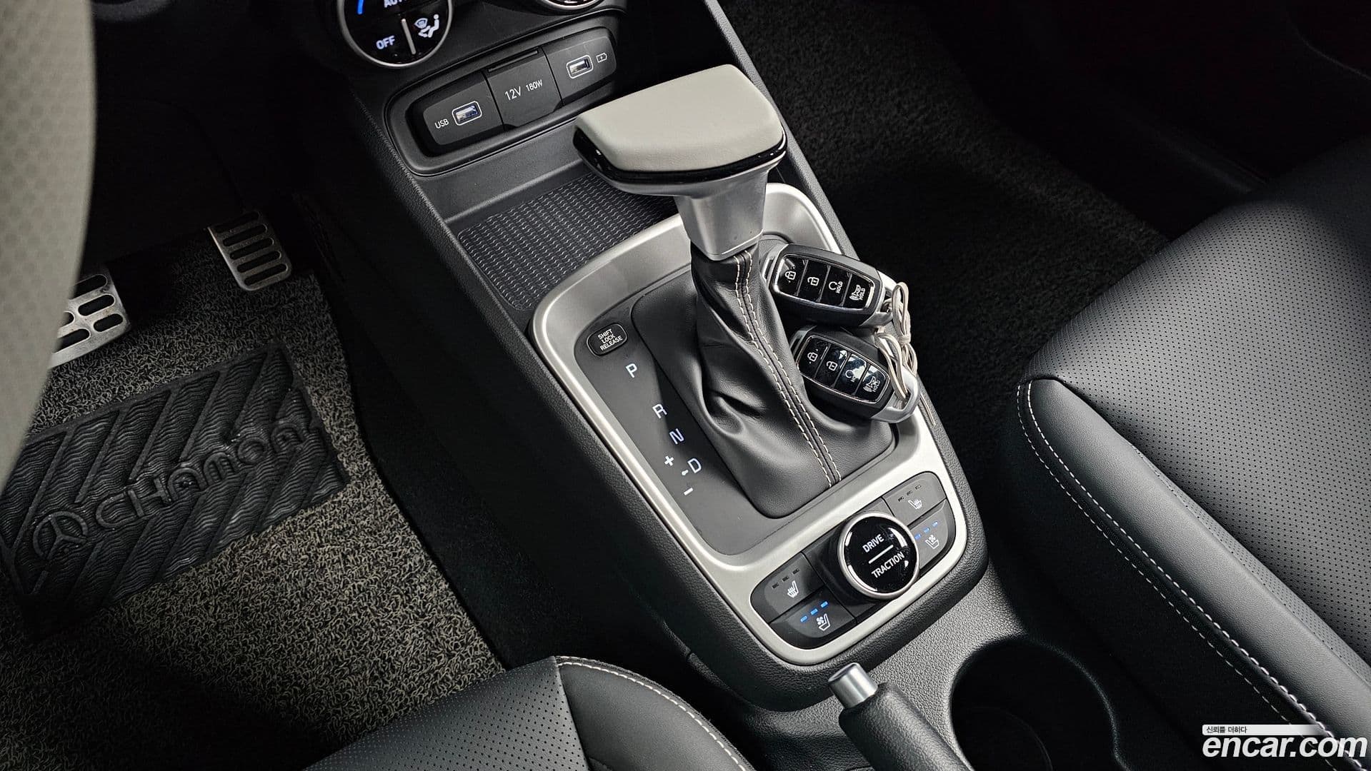 Main__Slider__Photo:Venue Hyundai 2022.1-8