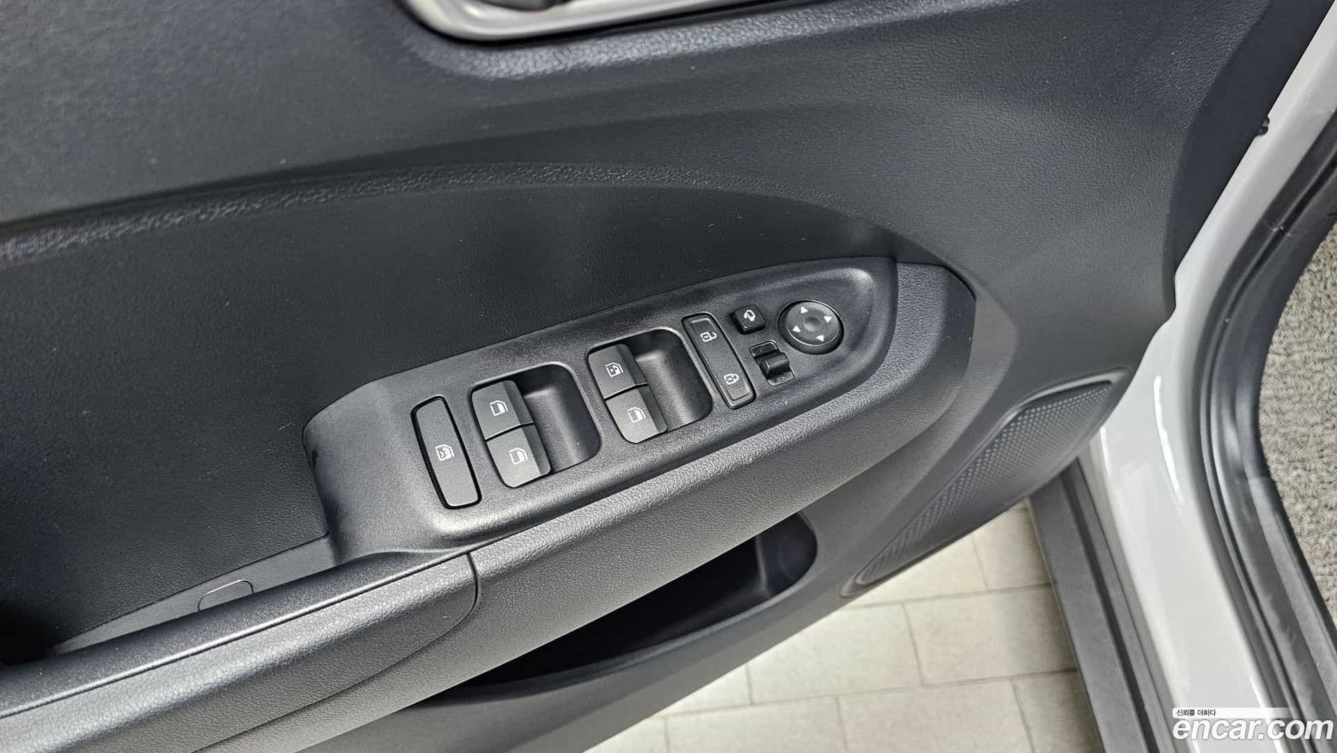 Venue Hyundai 2022.1-OPTION-018