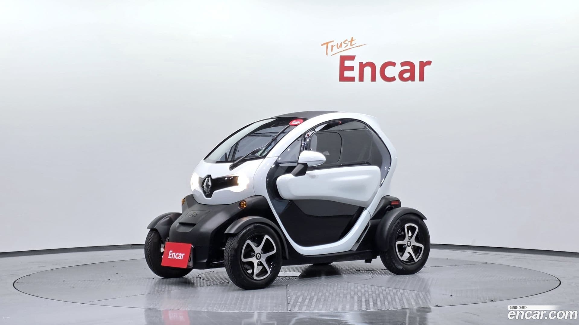 Main__Slider__Photo:Twizy Renault-KoreaSamsung 2017.5-0
