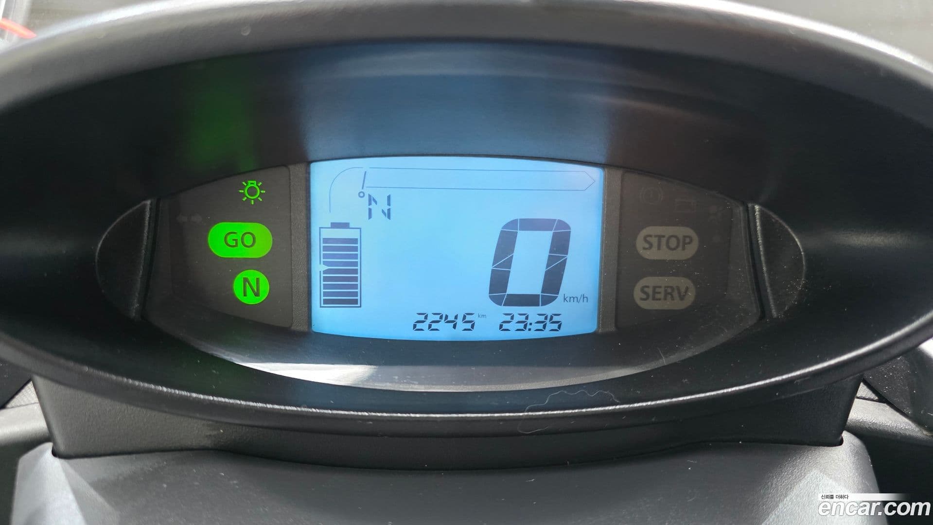 Main__Slider__Photo:Twizy Renault-KoreaSamsung 2017.5-7