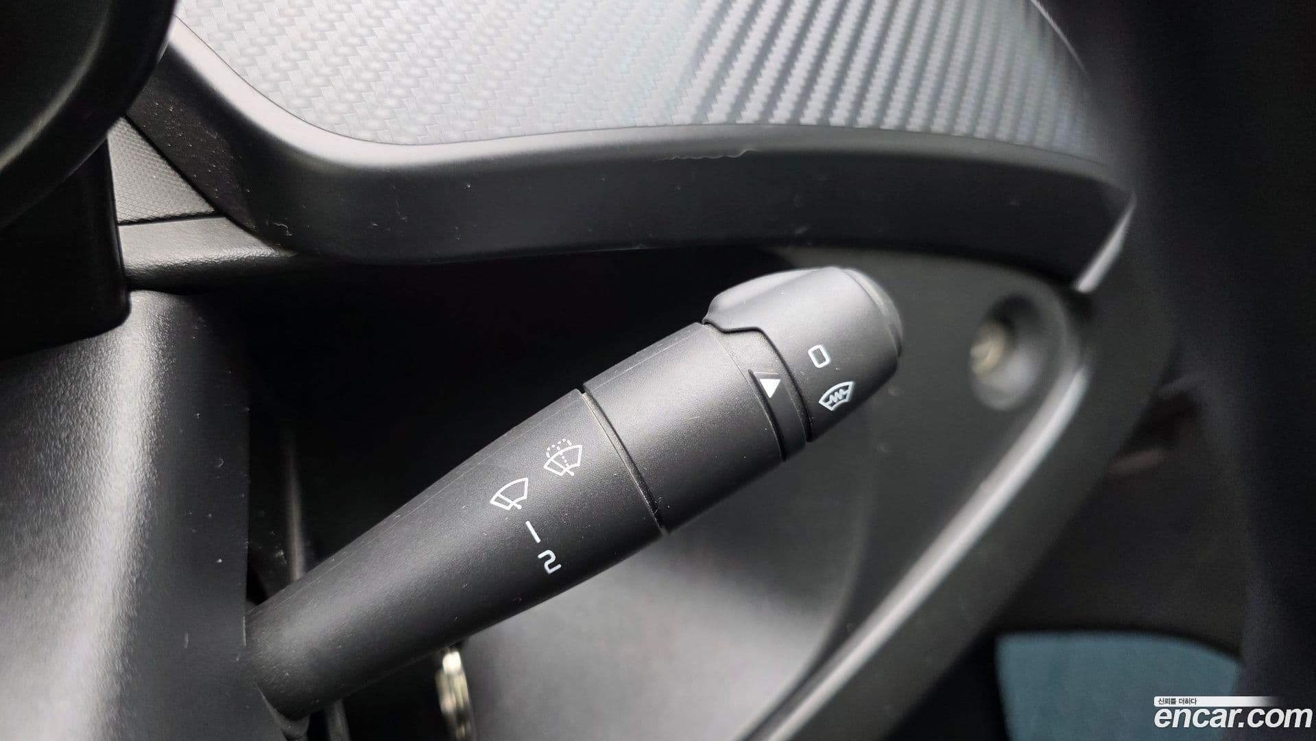 Main__Slider__Photo:Twizy Renault-KoreaSamsung 2017.5-14