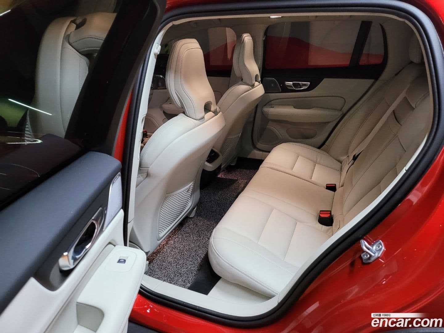 Main__Slider__Photo:V60 Volvo 2022.1-7