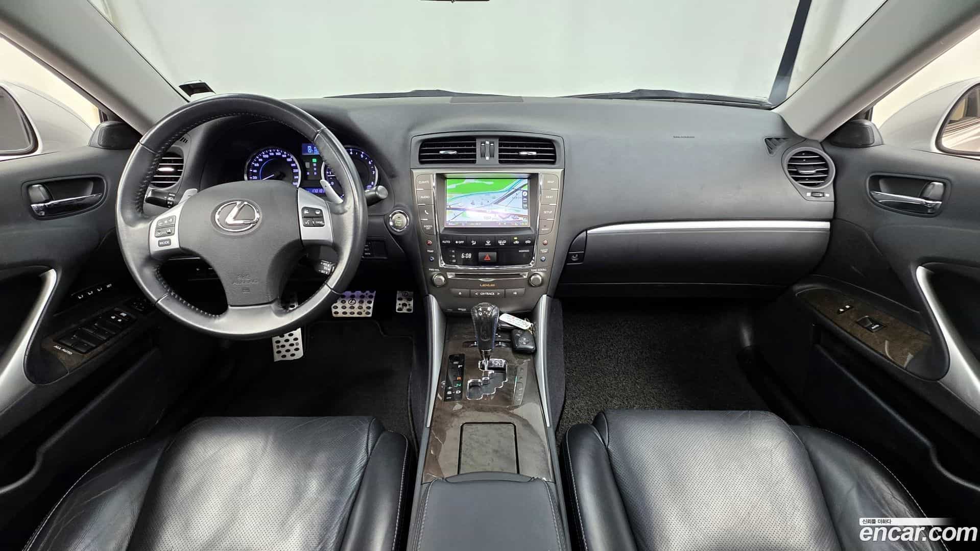IS Lexus 2013.4-INNER-007