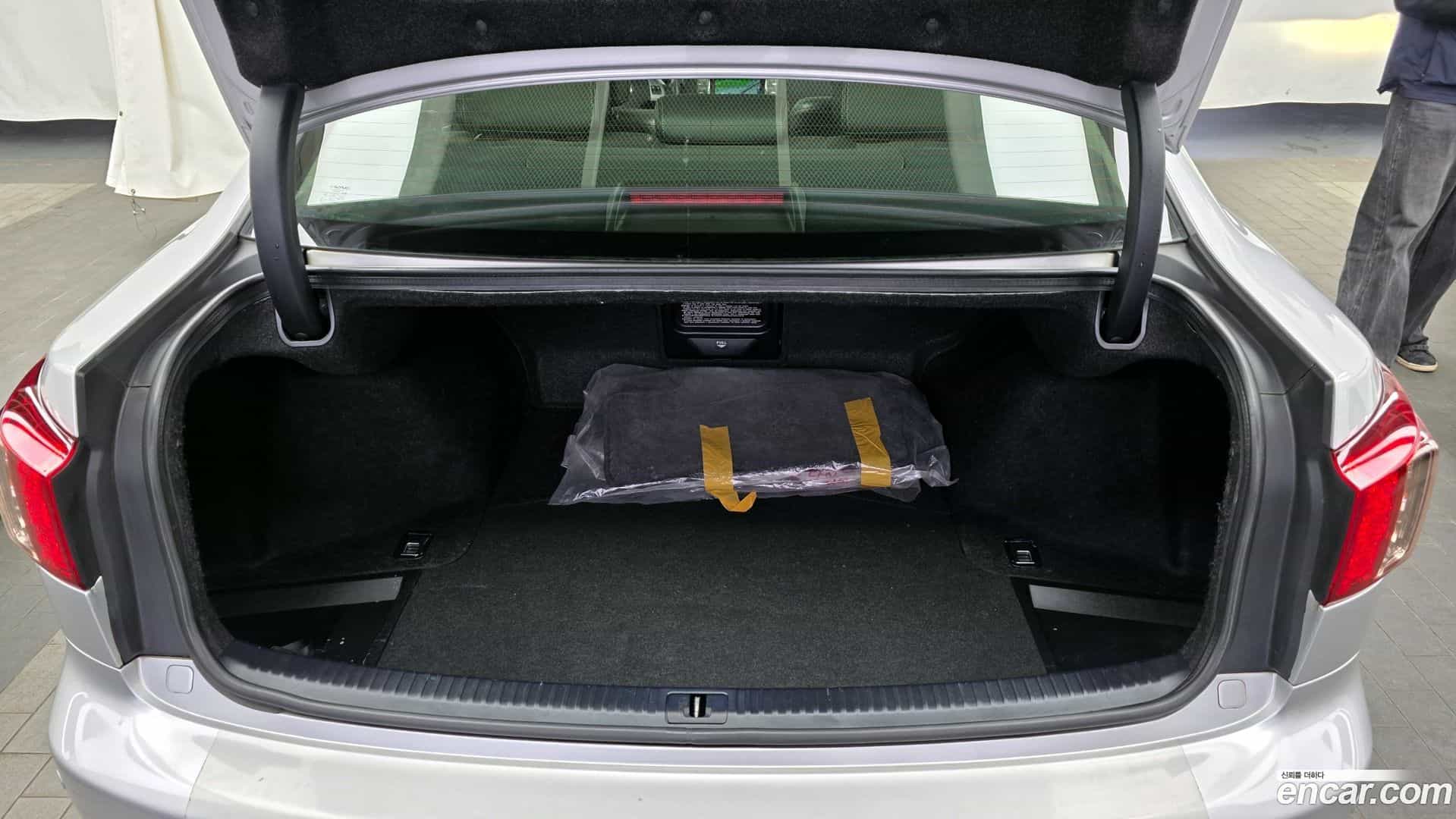 IS Lexus 2013.4-OPTION-024