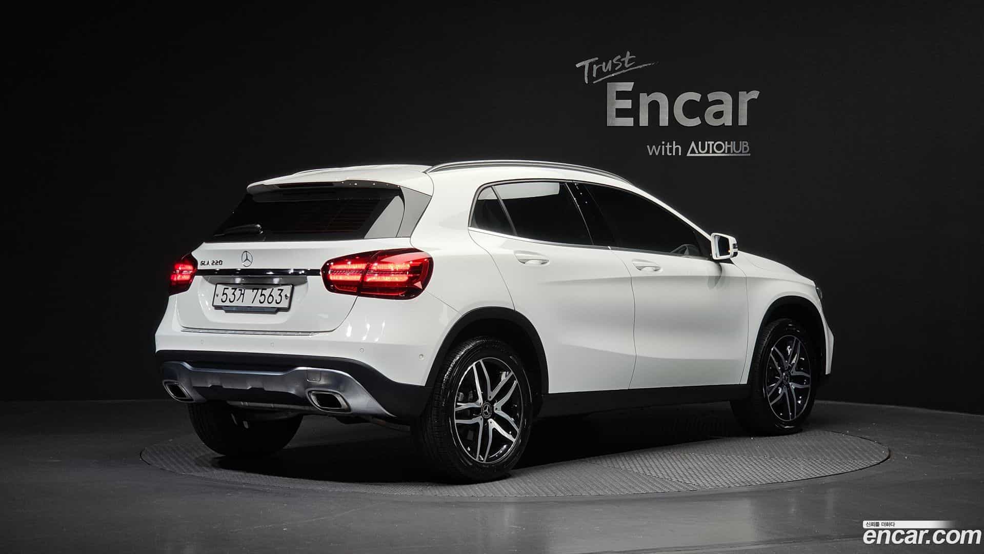 GLA-Class Mercedes-Benz 2019.6-OUTER-002