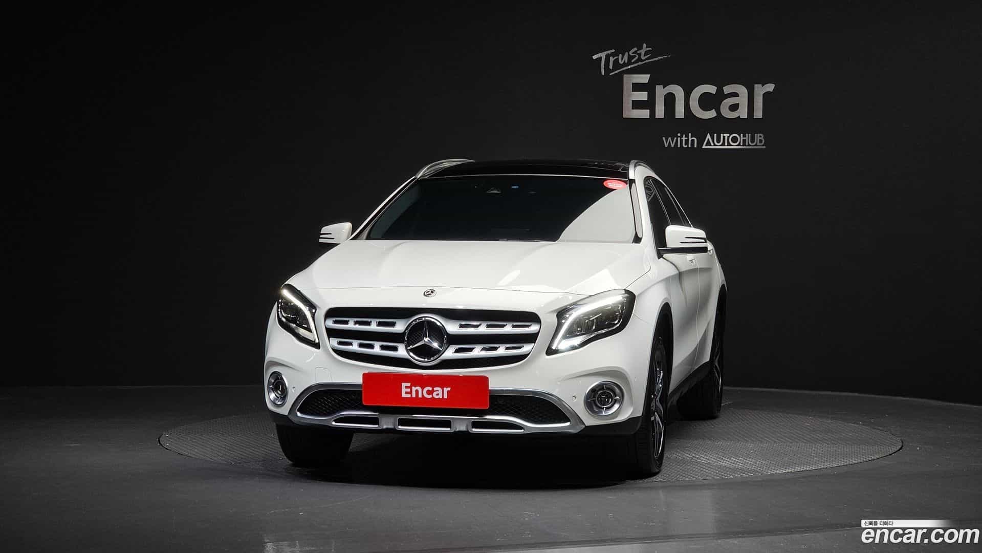 GLA-Class Mercedes-Benz 2019.6-OUTER-003