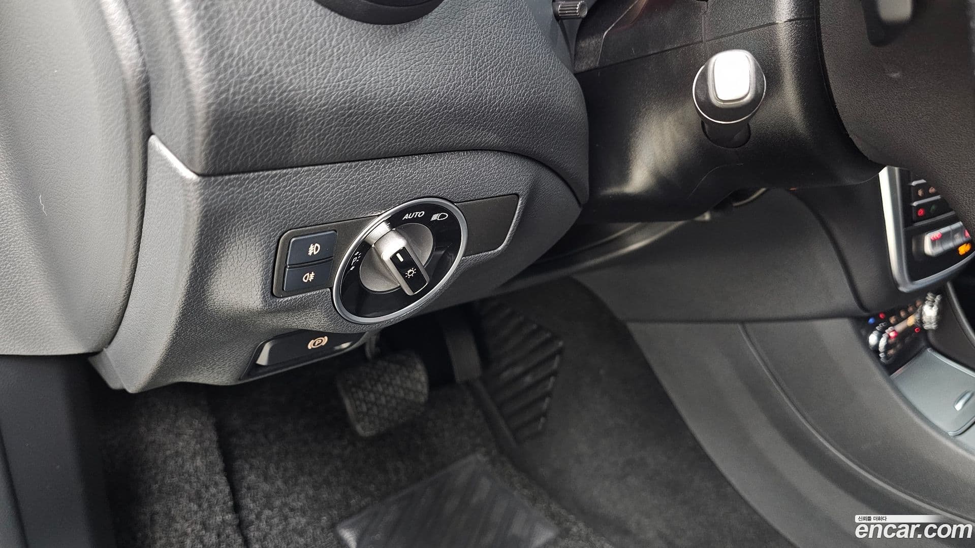 Main__Slider__Photo:GLA-Class Mercedes-Benz 2019.6-13