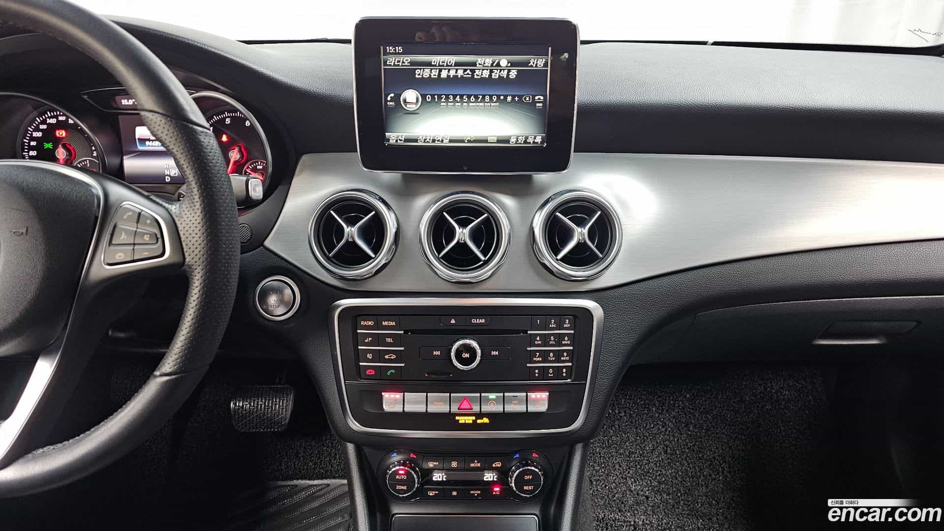 GLA-Class Mercedes-Benz 2019.6-OPTION-020