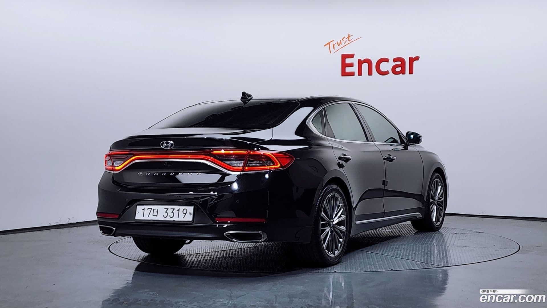 Main__Slider__Photo:Grandeur Hyundai 2019.3-1