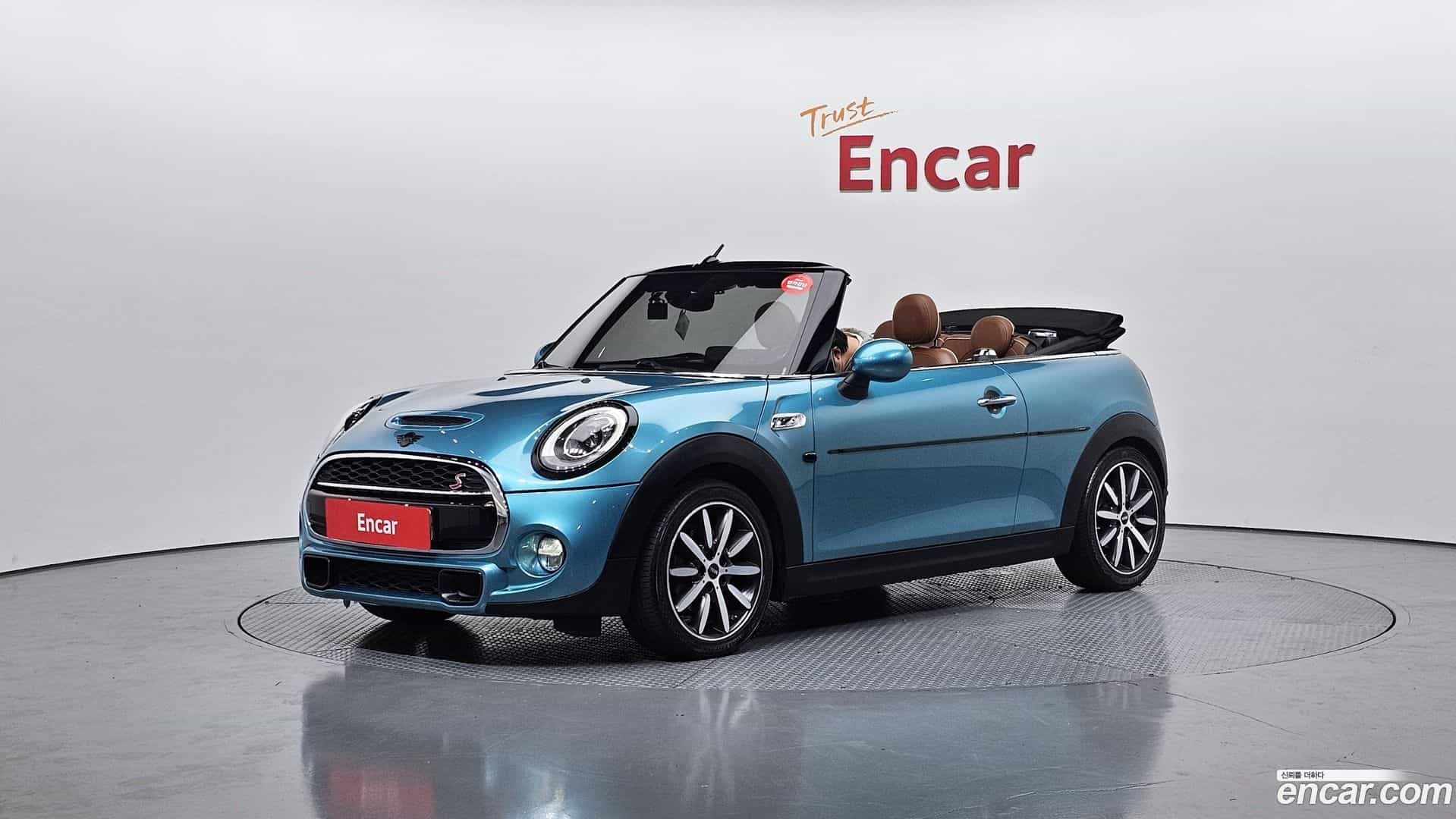 Cooper Convertible Mini 2017.3-OUTER-001