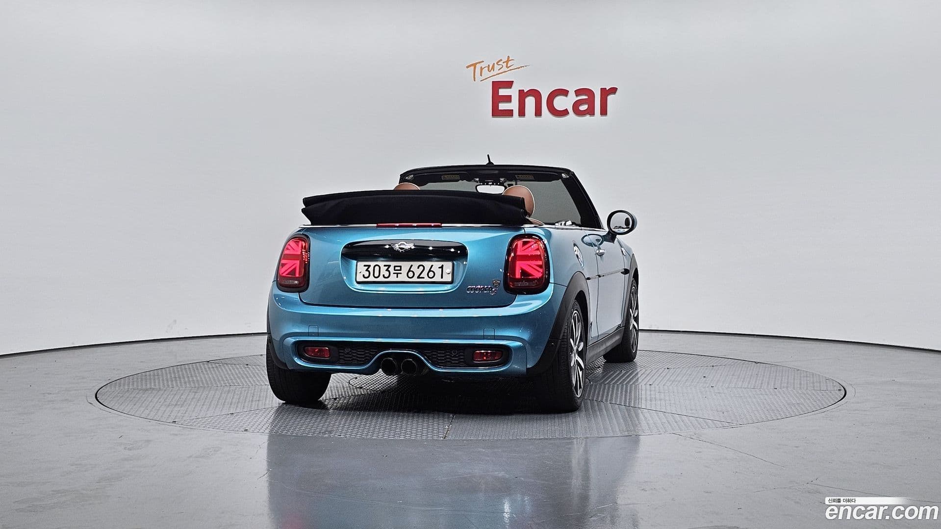 Main__Slider__Photo:Cooper Convertible Mini 2017.3-3