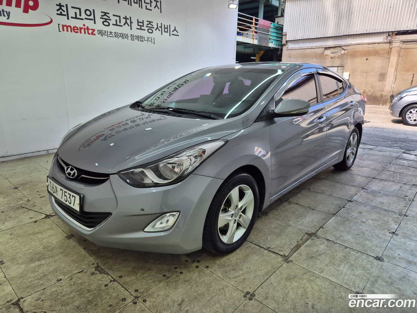 AVANTE Hyundai 2013.0-OUTER-001