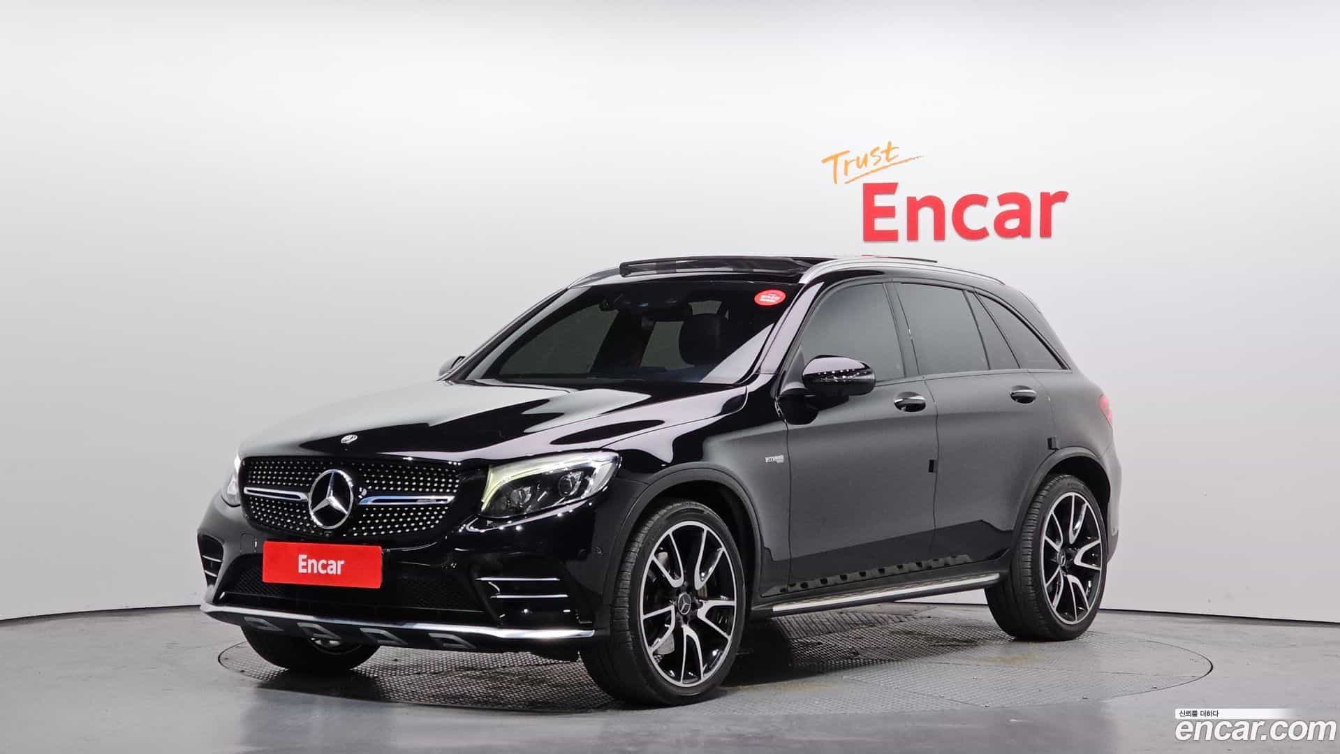 GLC-Class Mercedes-Benz 2019.10-OUTER-001