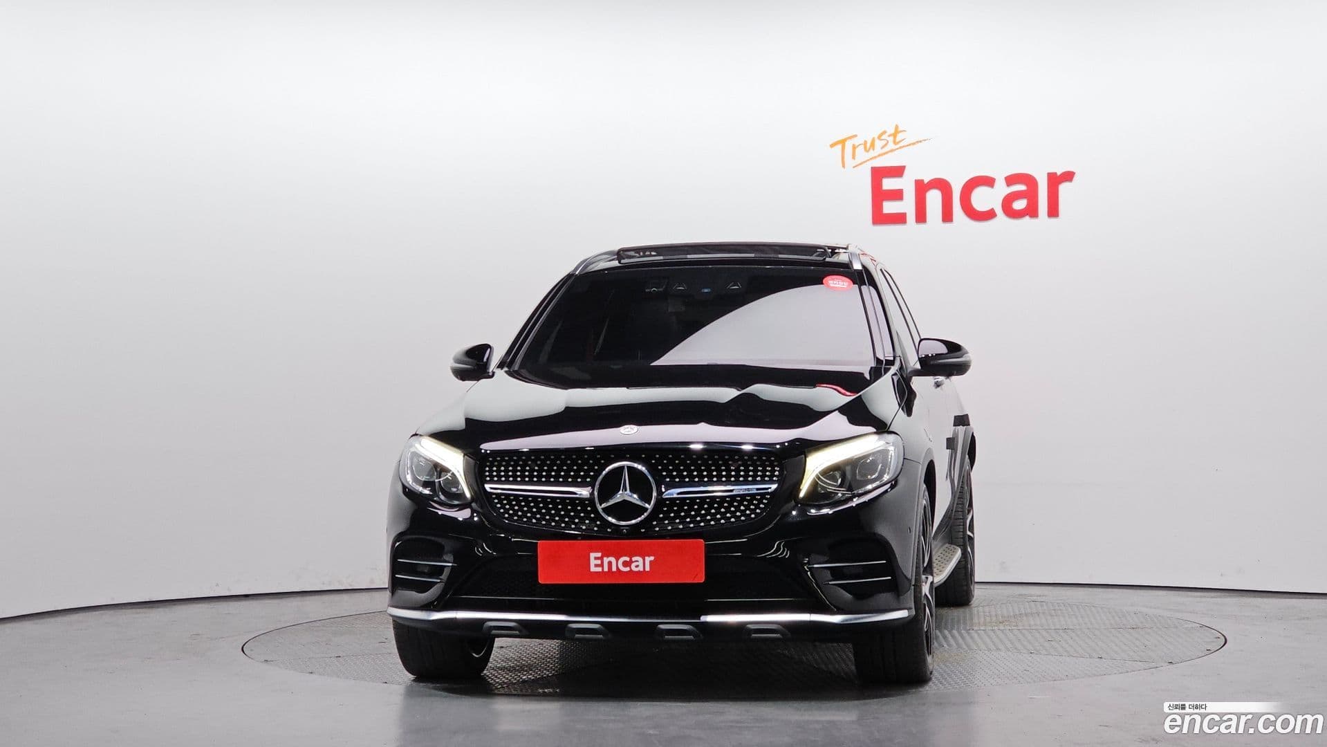 Main__Slider__Photo:GLC-Class Mercedes-Benz 2019.10-2