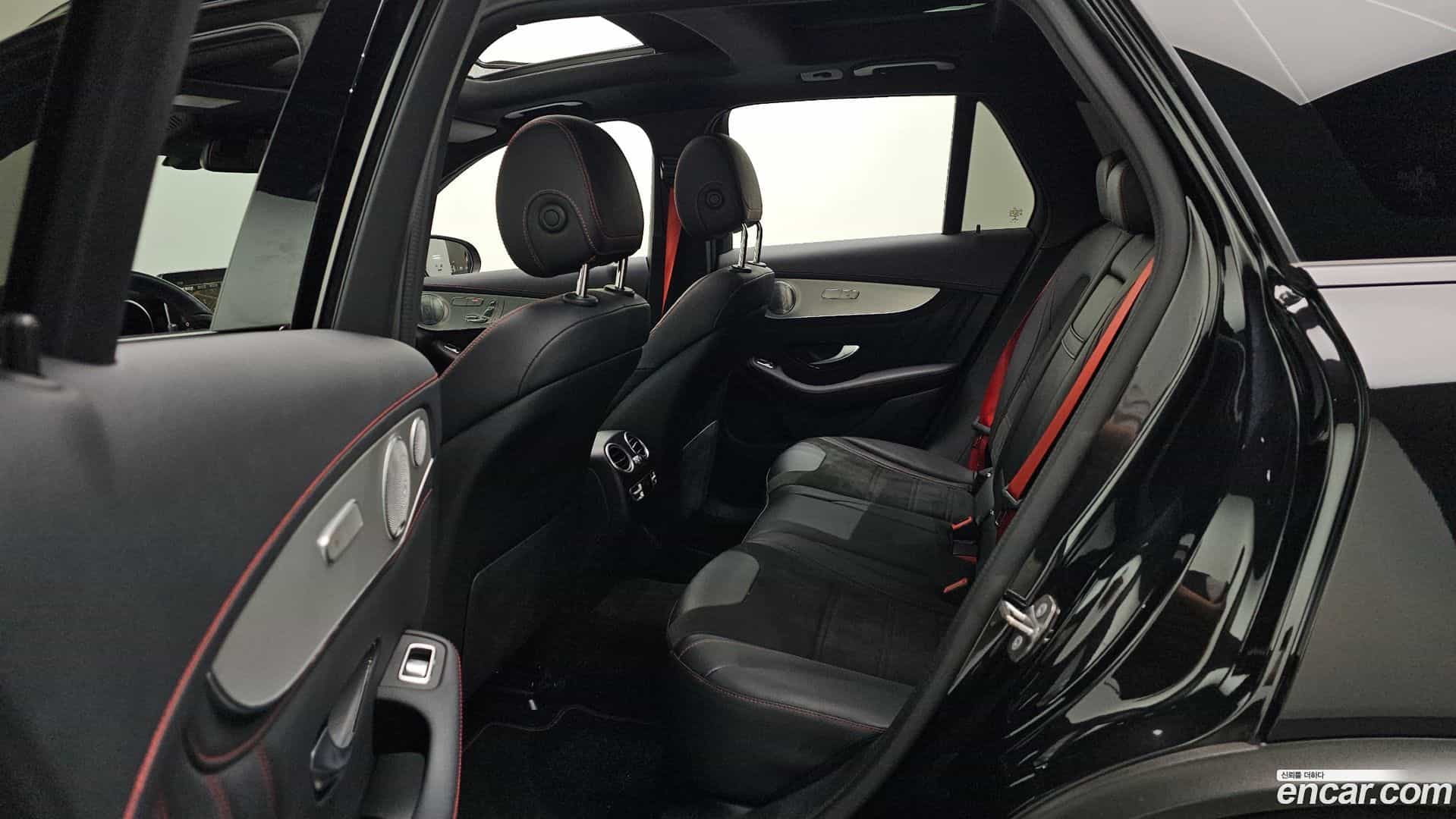 GLC-Class Mercedes-Benz 2019.10-OPTION-017