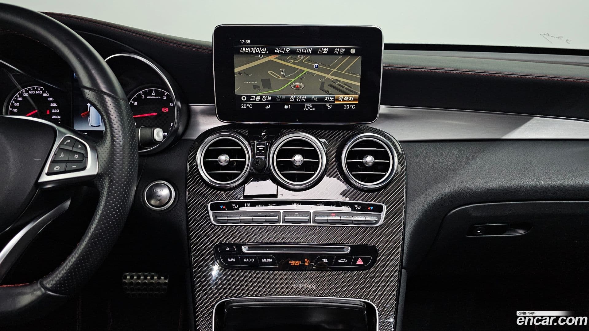 Main__Slider__Photo:GLC-Class Mercedes-Benz 2019.10-14