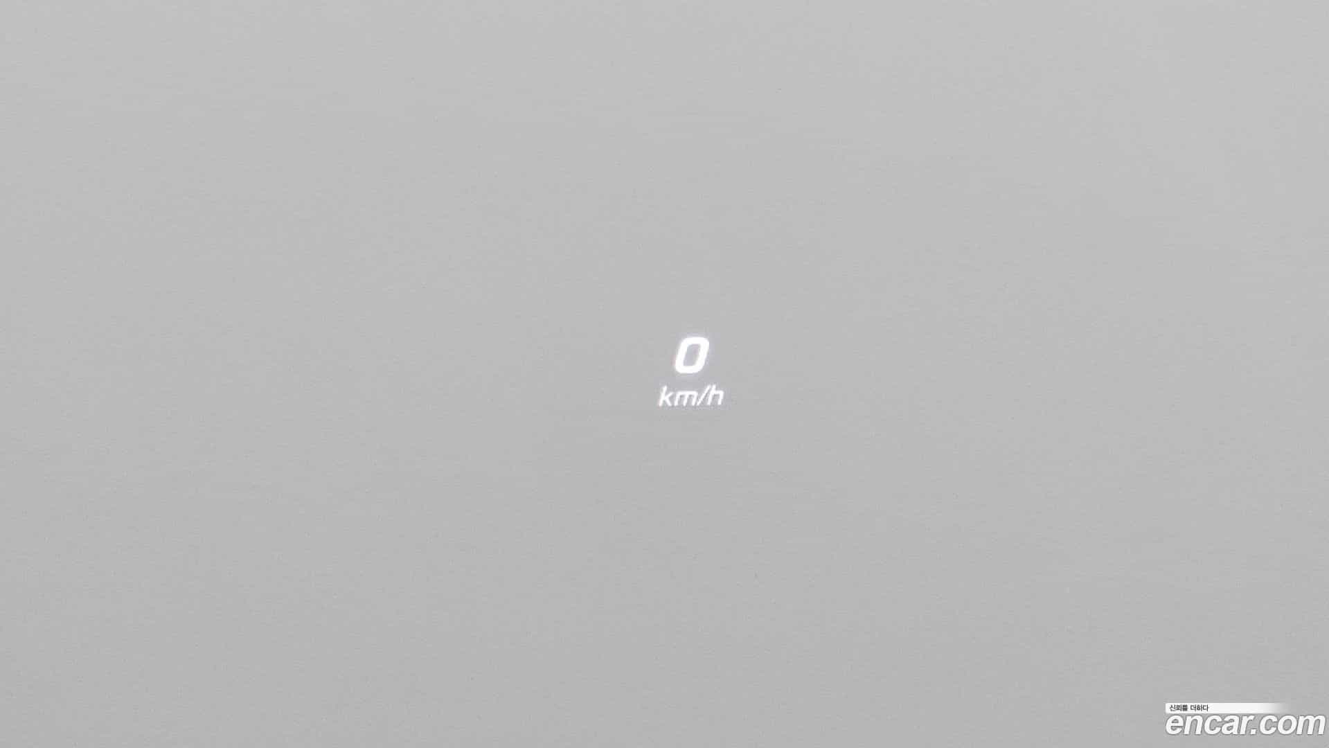 GLC-Class Mercedes-Benz 2019.10-OPTION-023