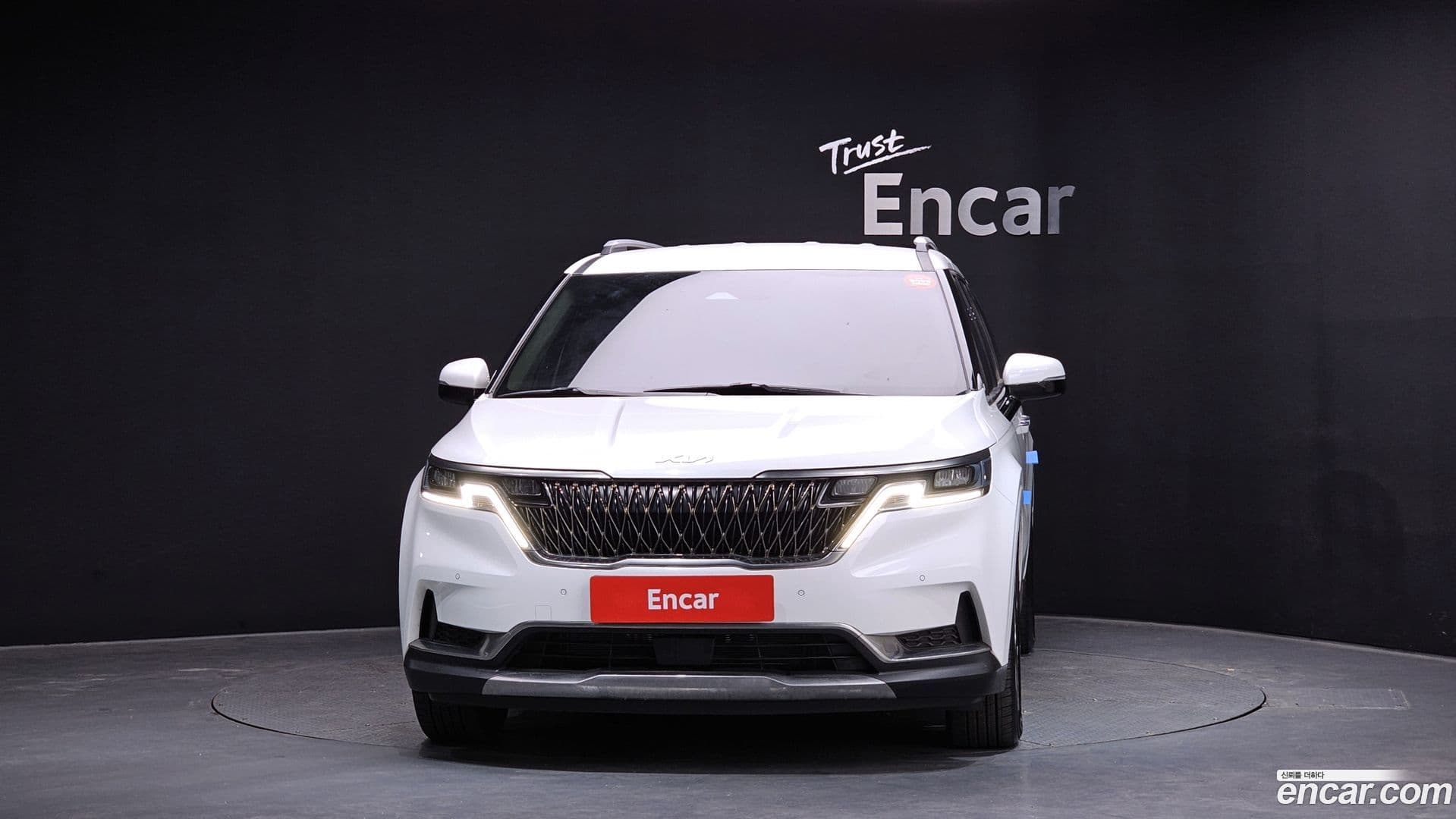 Main__Slider__Photo:Canival Kia 2023.1-2