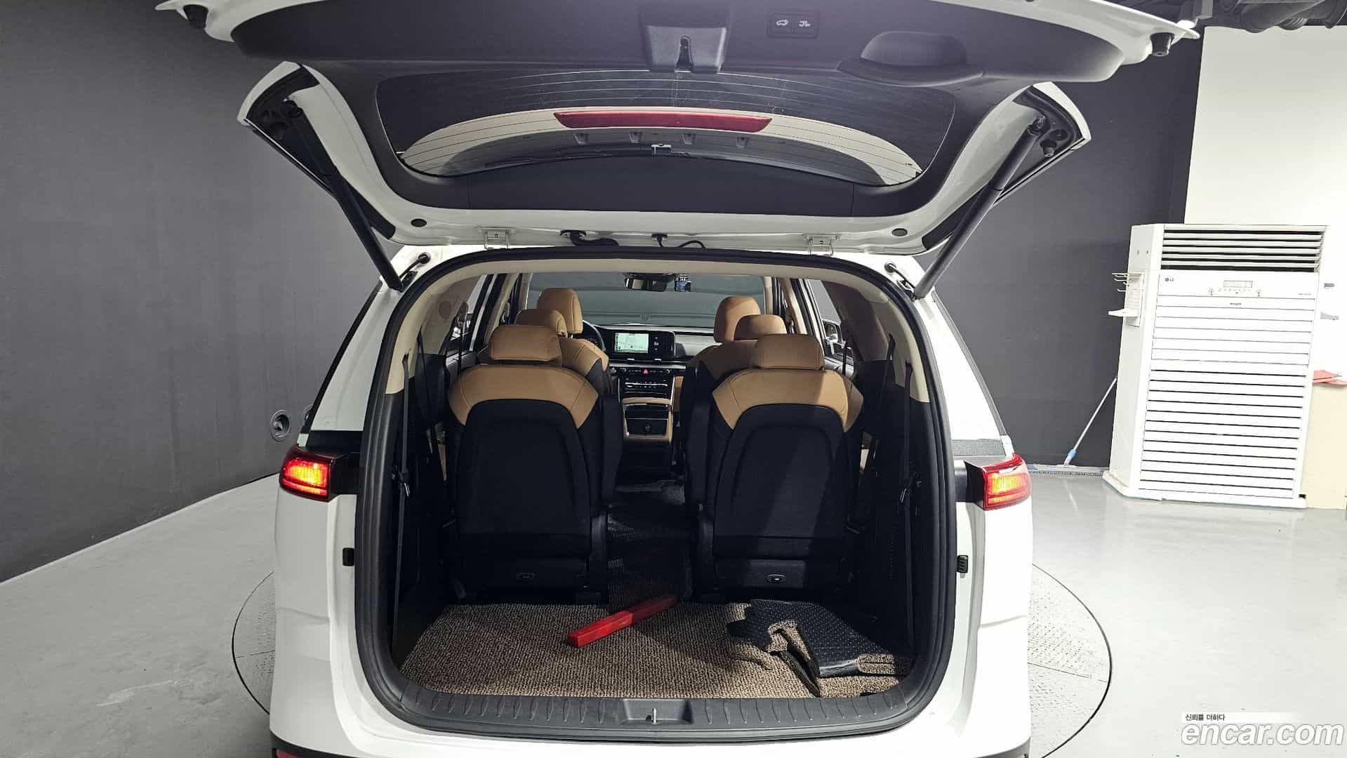 Canival Kia 2023.1-OPTION-024