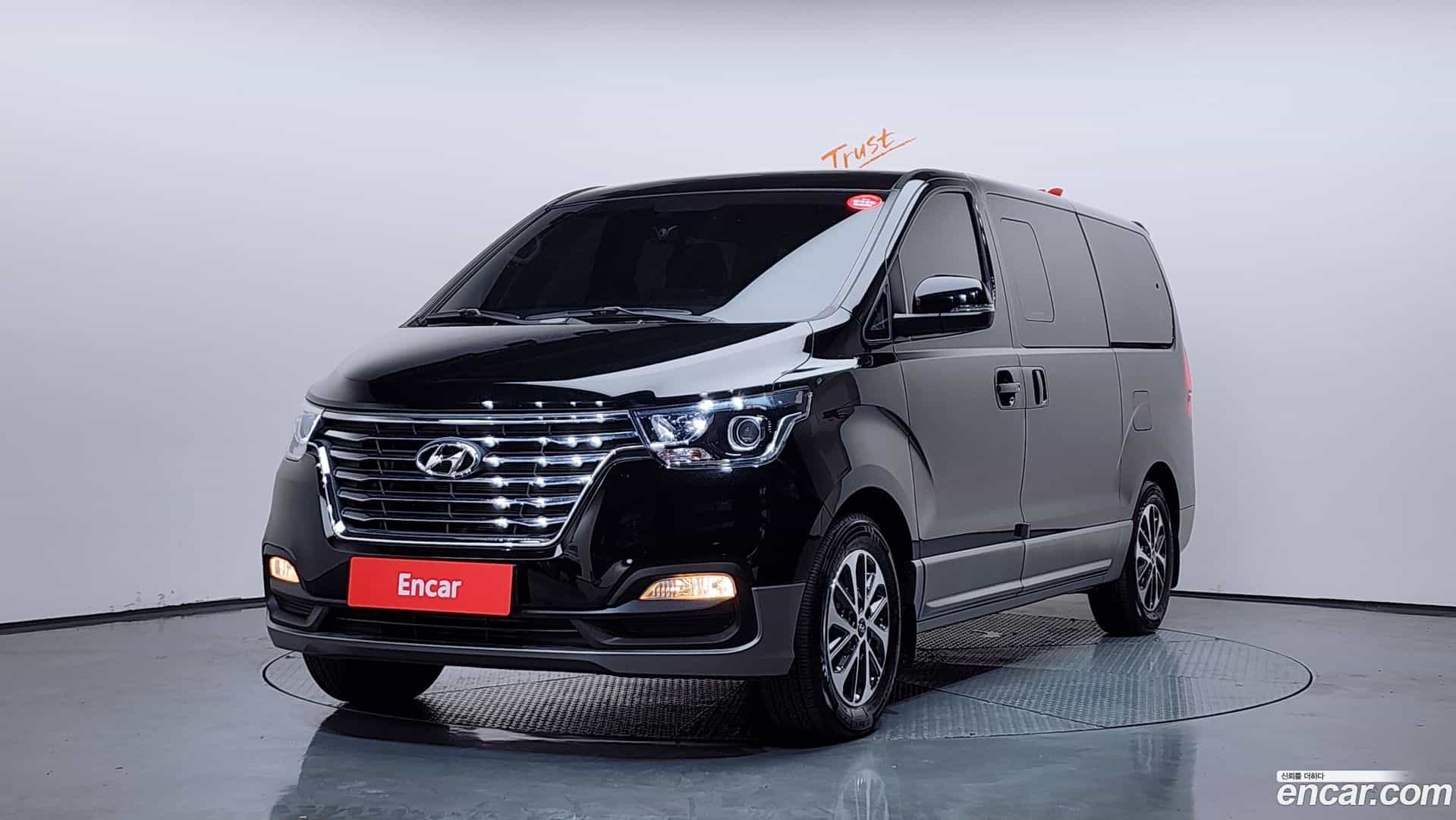 Starex Hyundai 2019.10-OUTER-001