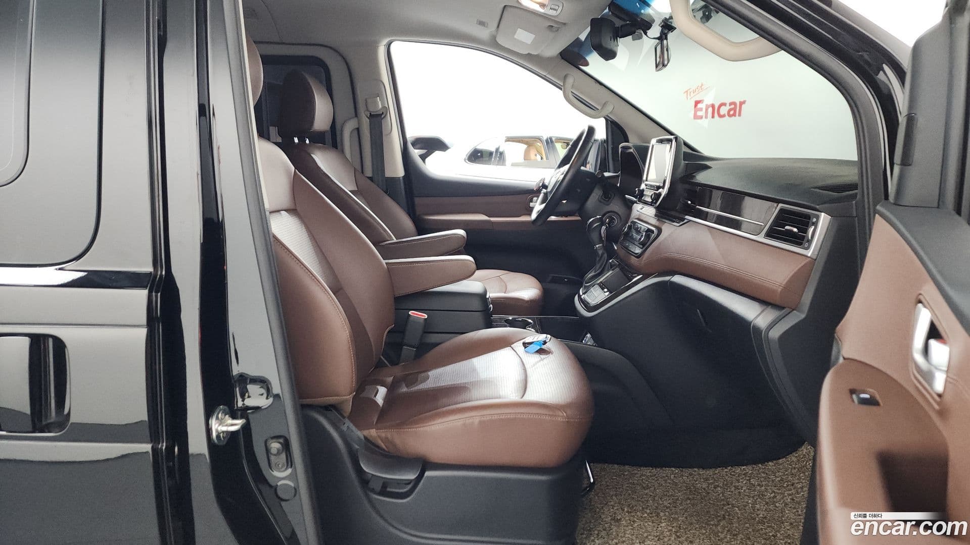 Main__Slider__Photo:Starex Hyundai 2019.10-10