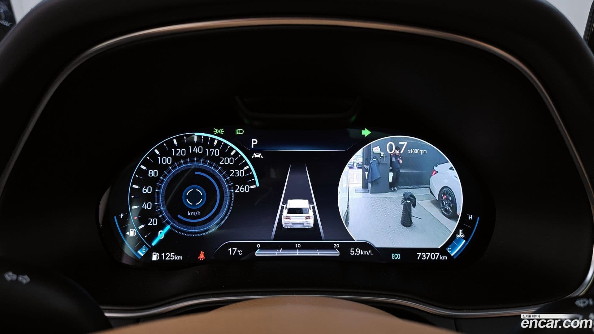 Main__Slider__Photo:GV80 Genesis 2021.1-7