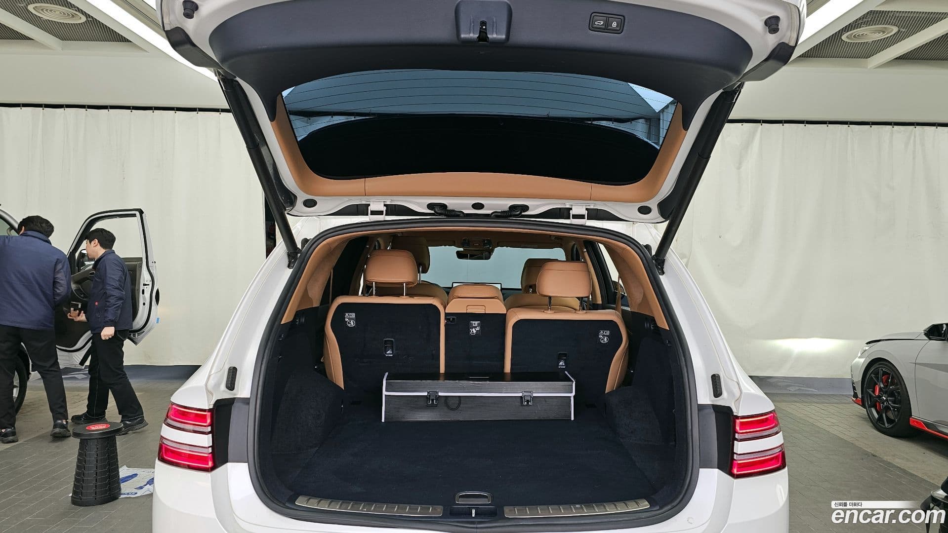 Main__Slider__Photo:GV80 Genesis 2021.1-19