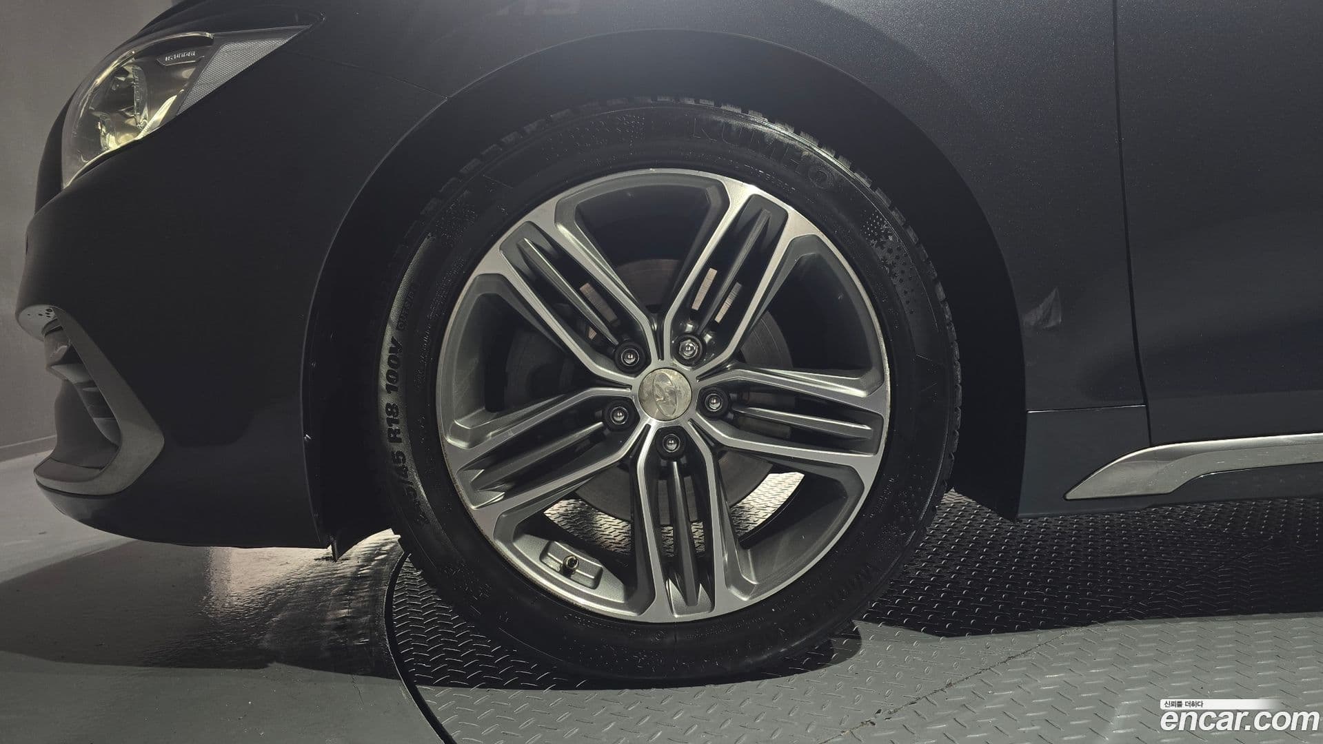 Main__Slider__Photo:Grandeur Hyundai 2018.5-4