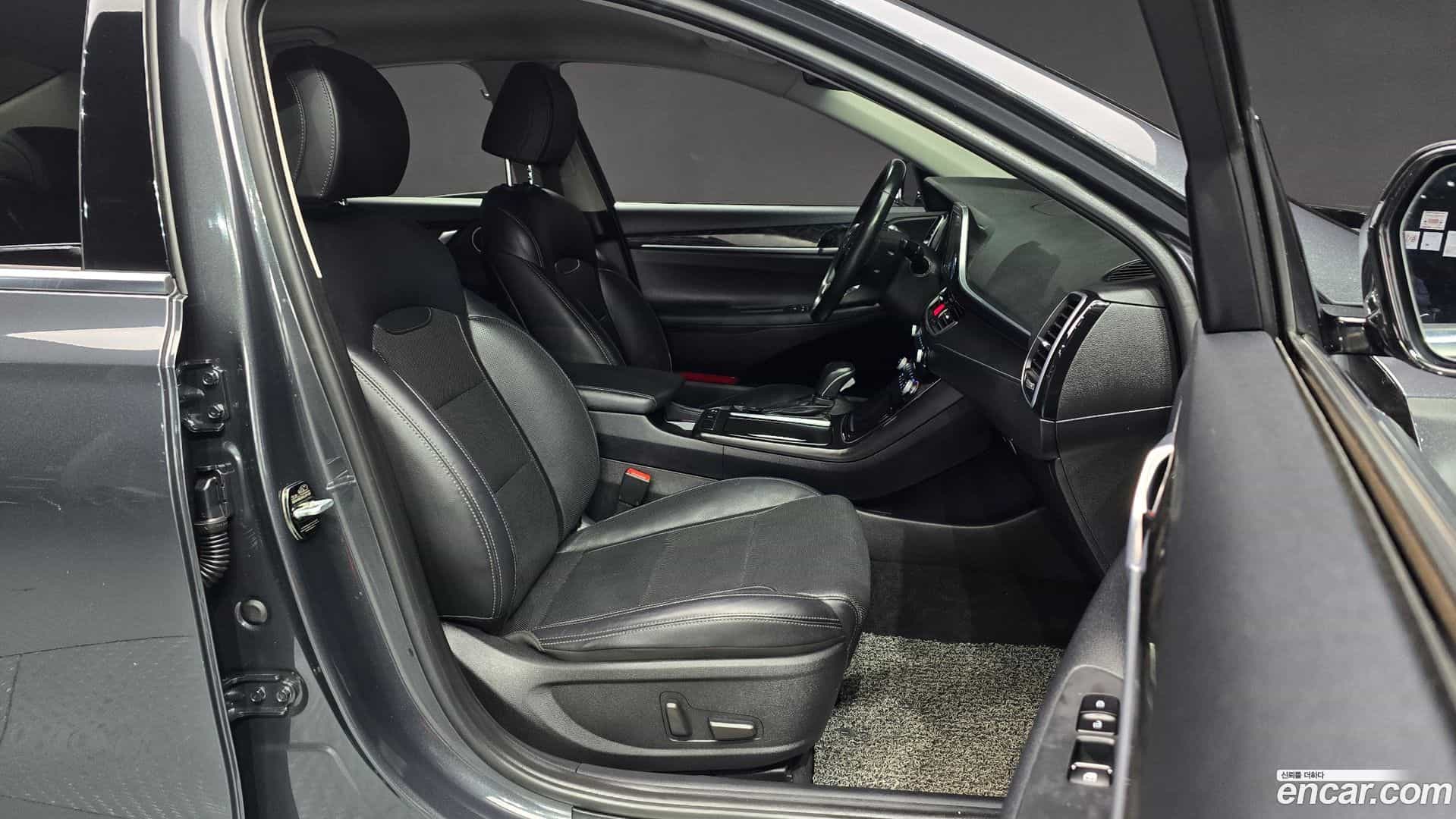 Grandeur Hyundai 2018.5-INNER-010