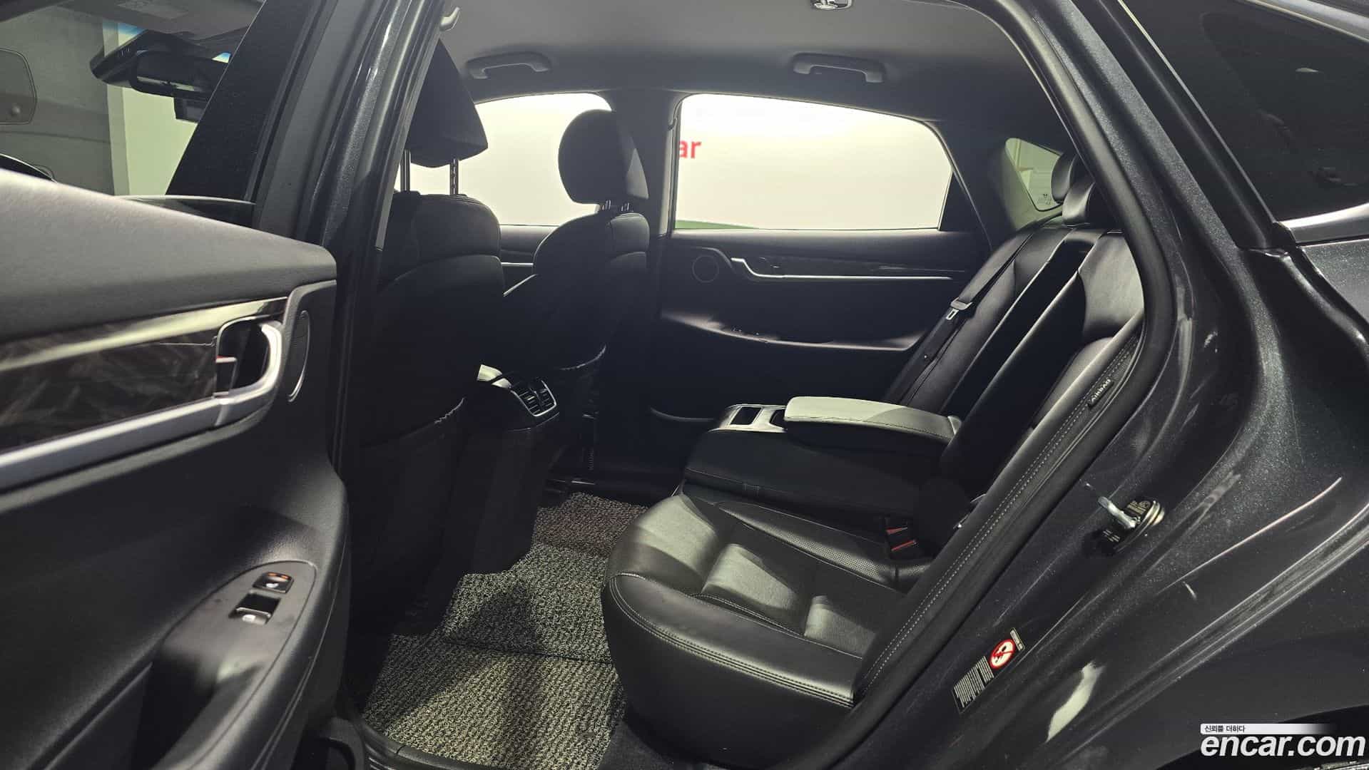 Grandeur Hyundai 2018.5-OPTION-016