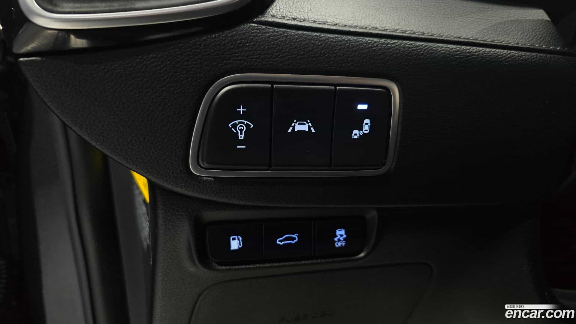 Grandeur Hyundai 2018.5-OPTION-018