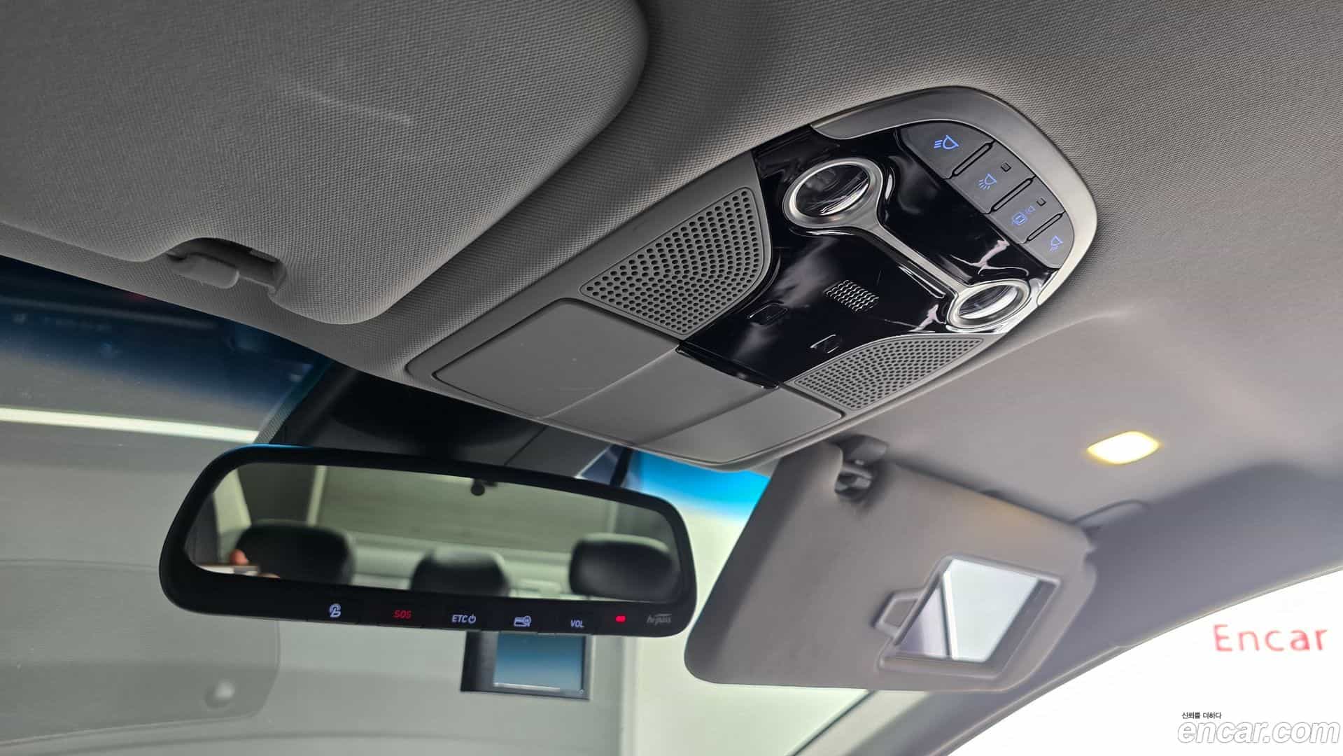 Grandeur Hyundai 2018.5-OPTION-024