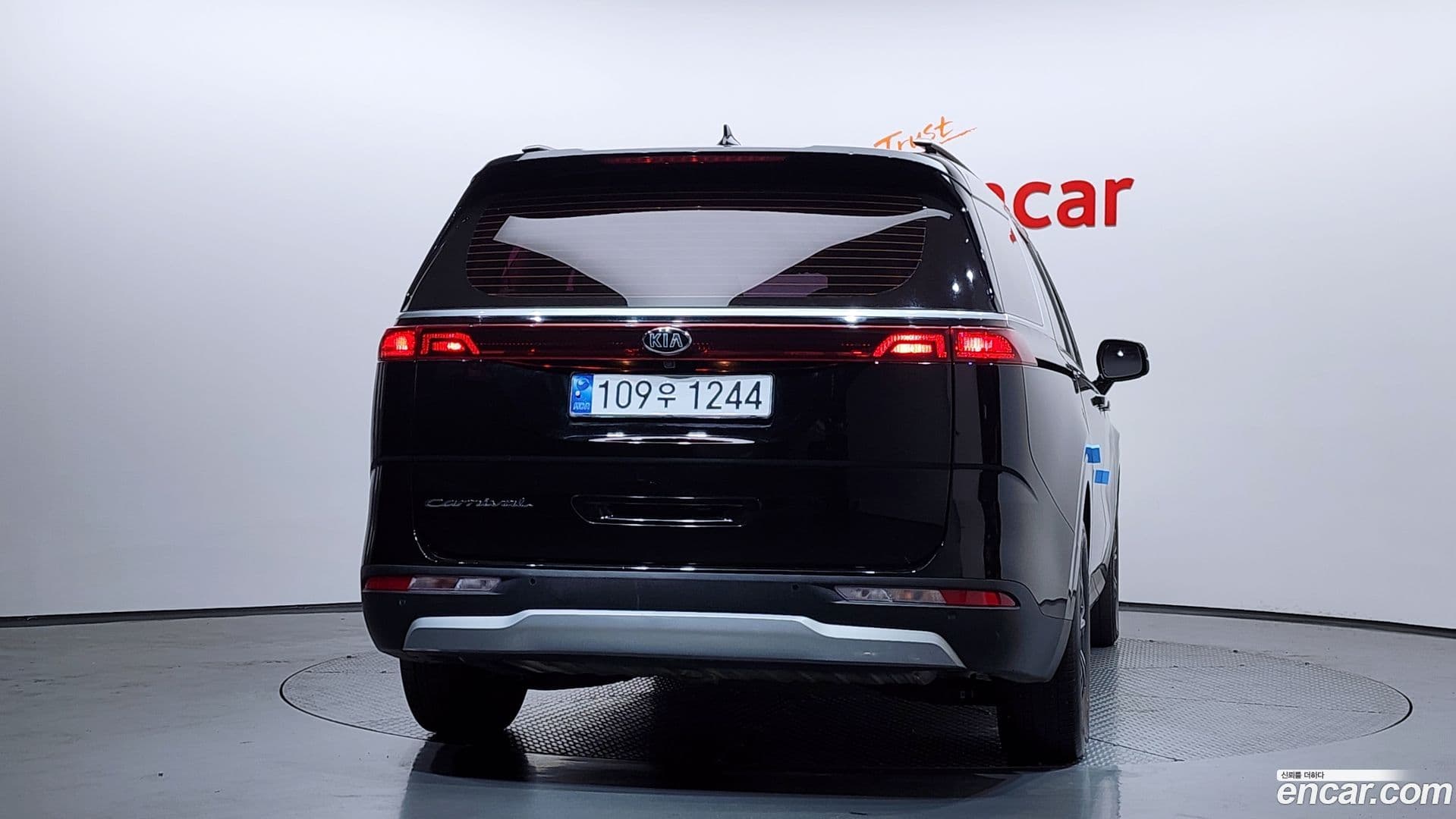 Main__Slider__Photo:Canival Kia 2021.5-3