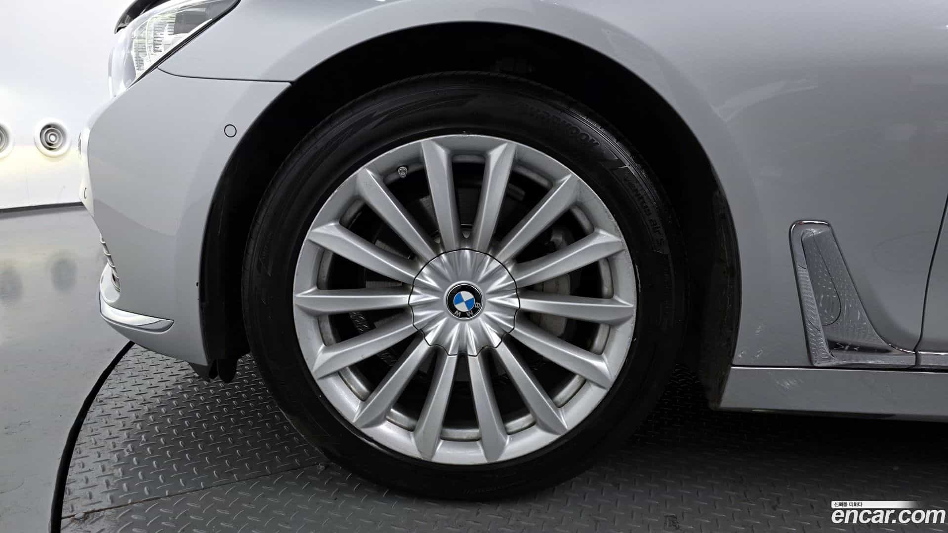 7-Series BMW 2016.1-OUTER-005