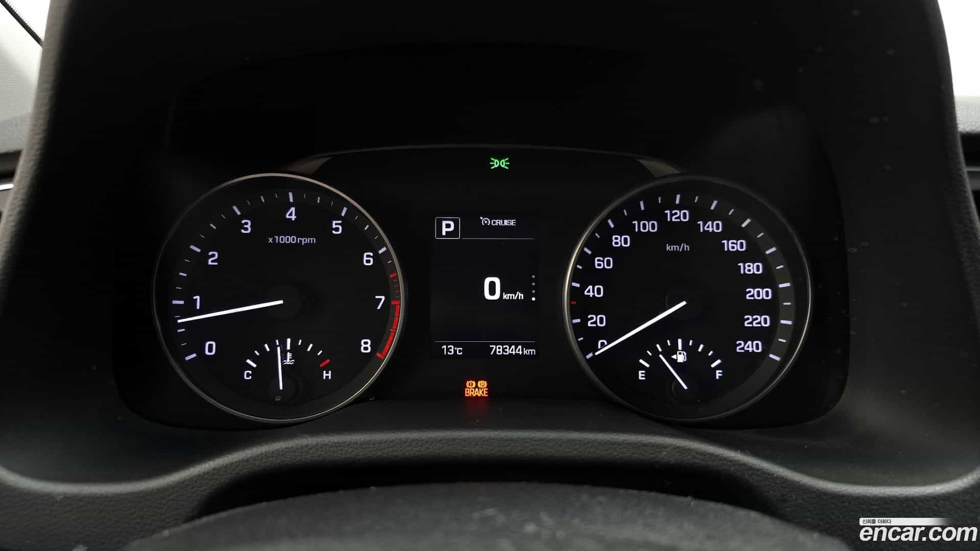 AVANTE Hyundai 2015.9-INNER-008