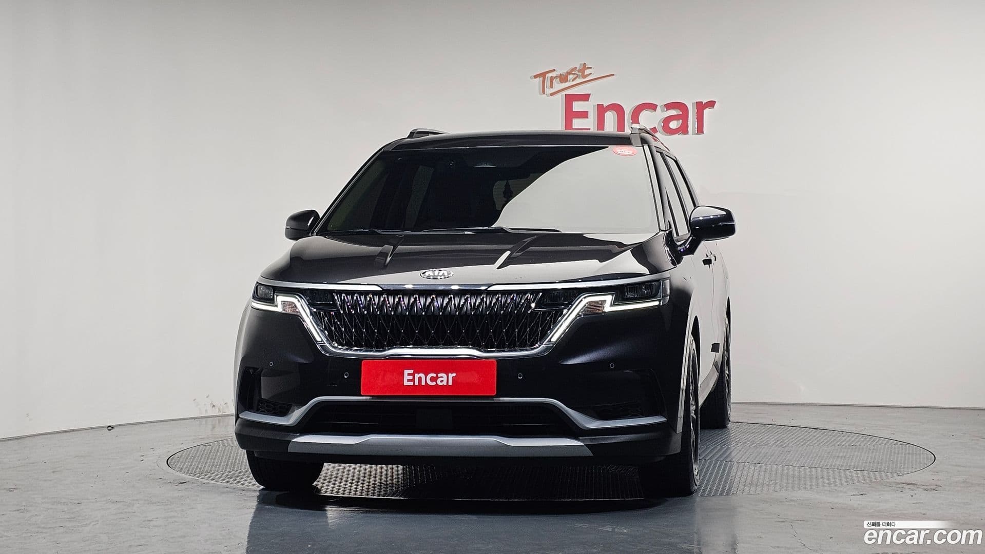 Main__Slider__Photo:Canival Kia 2021.6-2