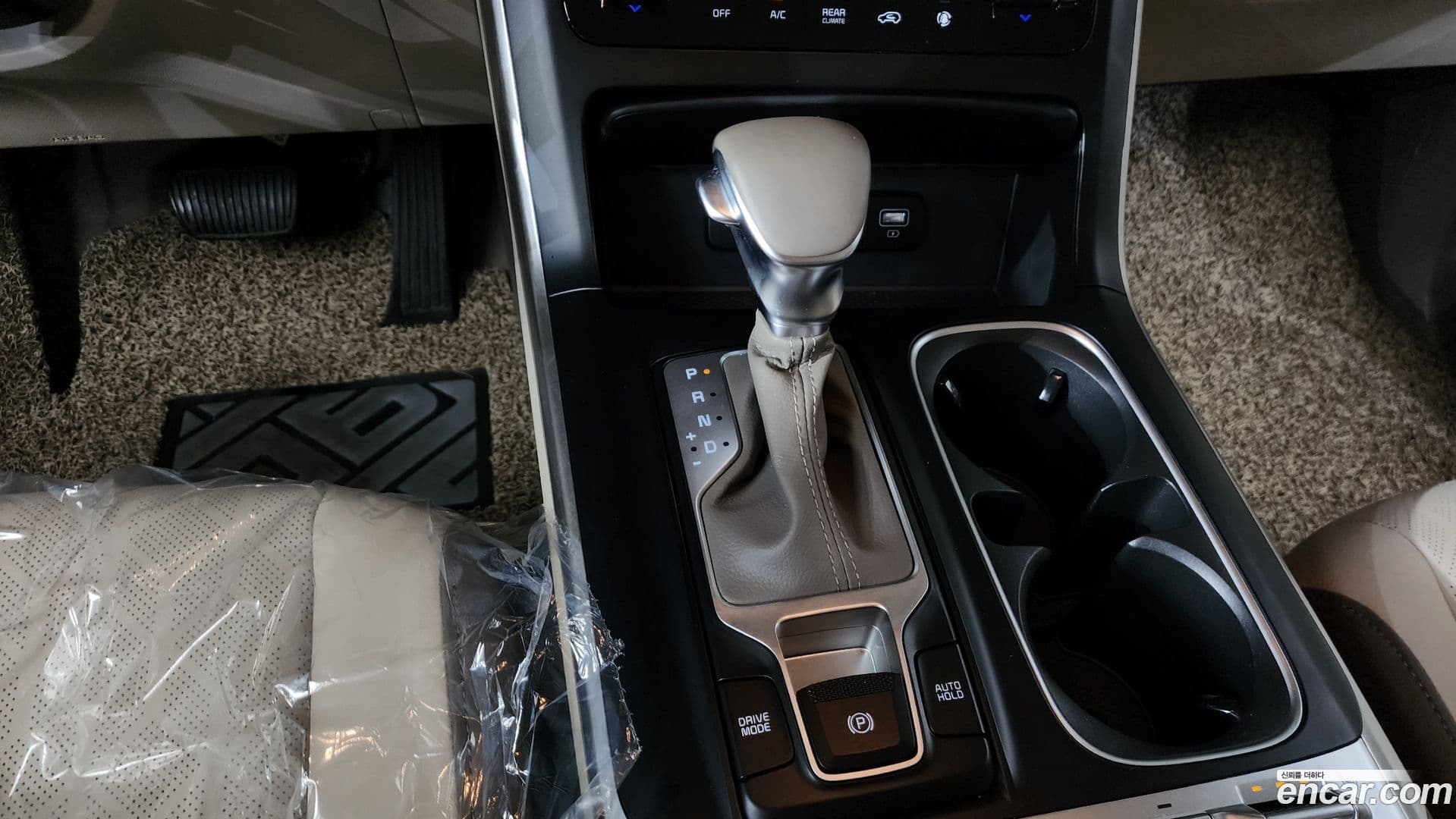 Main__Slider__Photo:Canival Kia 2021.6-8