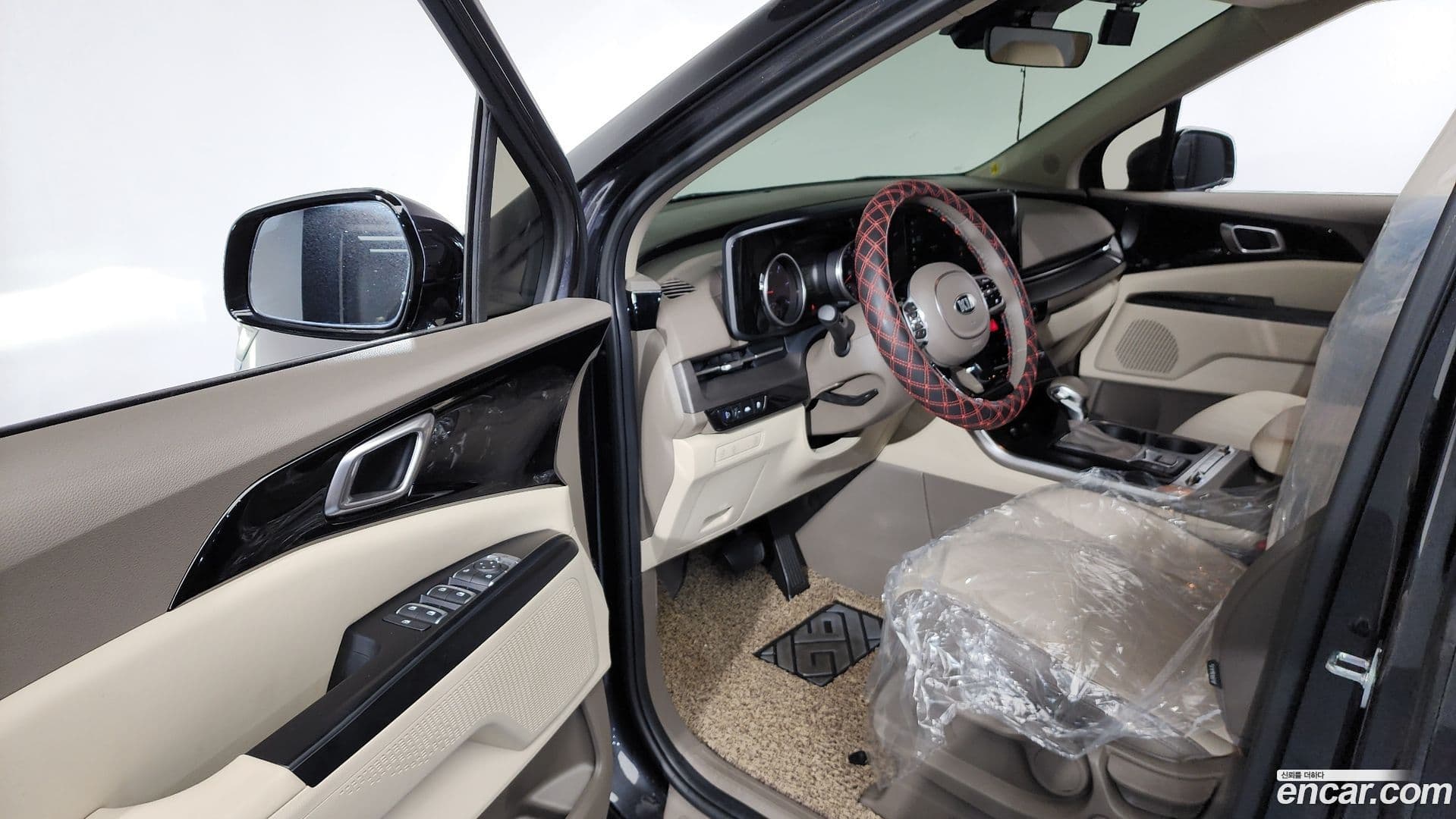 Main__Slider__Photo:Canival Kia 2021.6-9