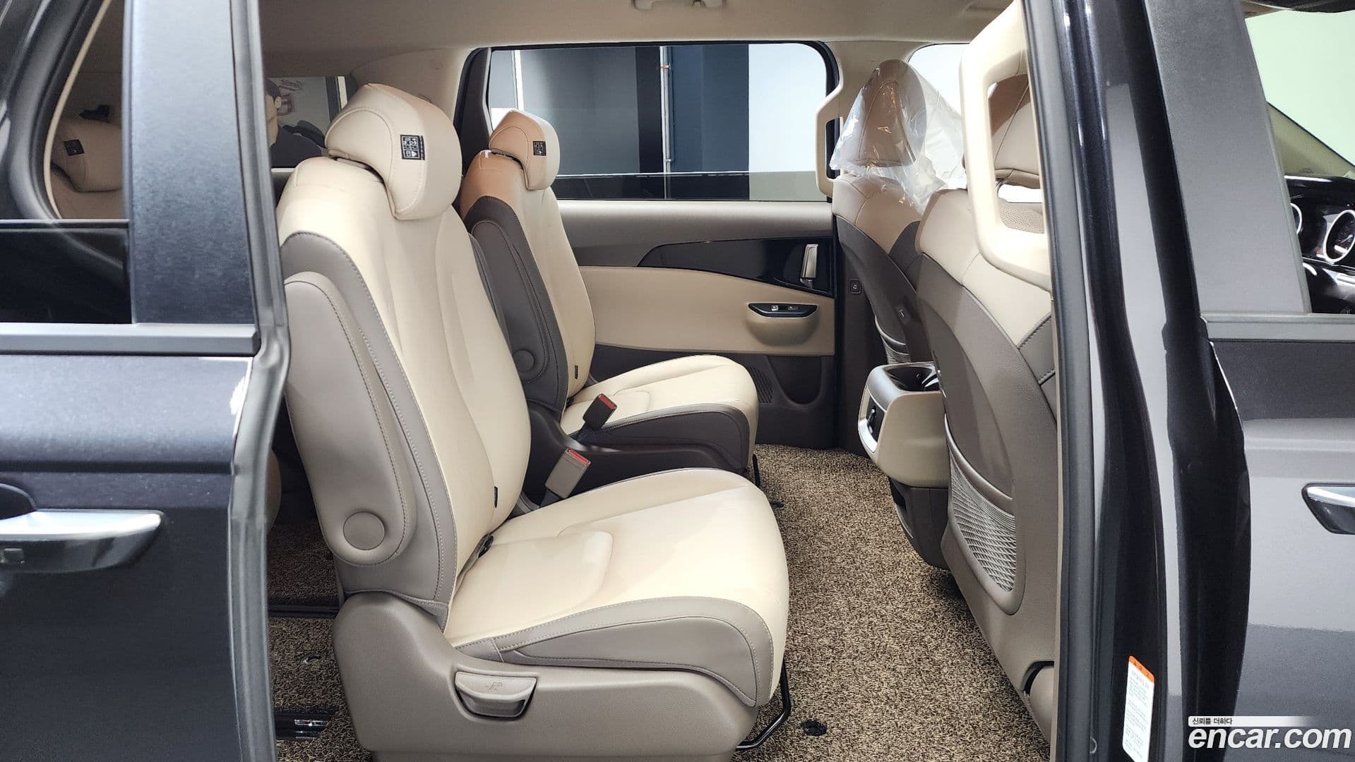 Main__Slider__Photo:Canival Kia 2021.6-11