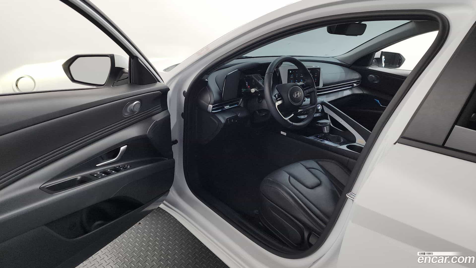 AVANTE Hyundai 2025.7-INNER-010