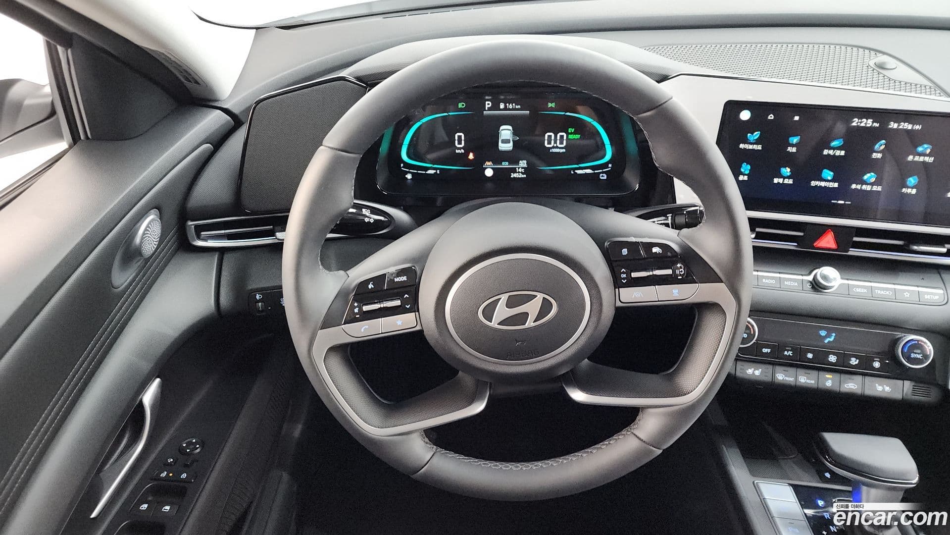 Main__Slider__Photo:AVANTE Hyundai 2025.7-12