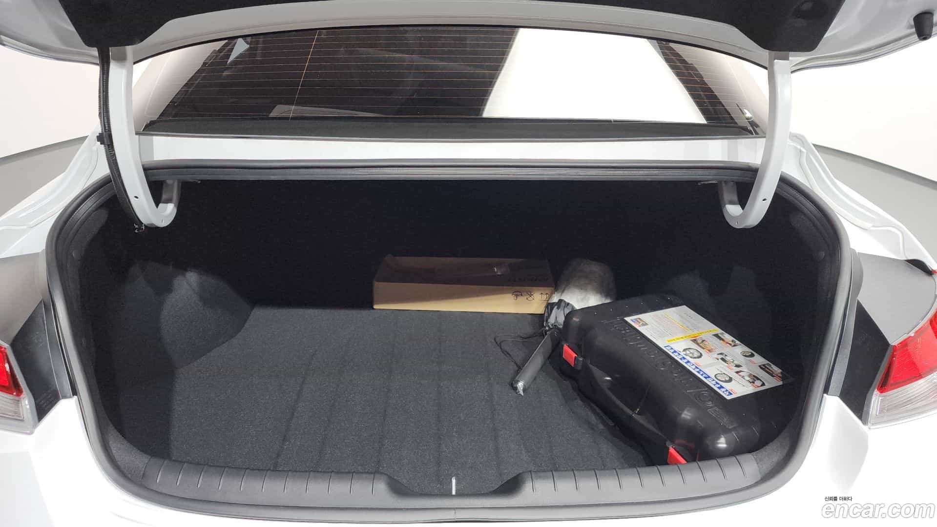 AVANTE Hyundai 2025.7-OPTION-024